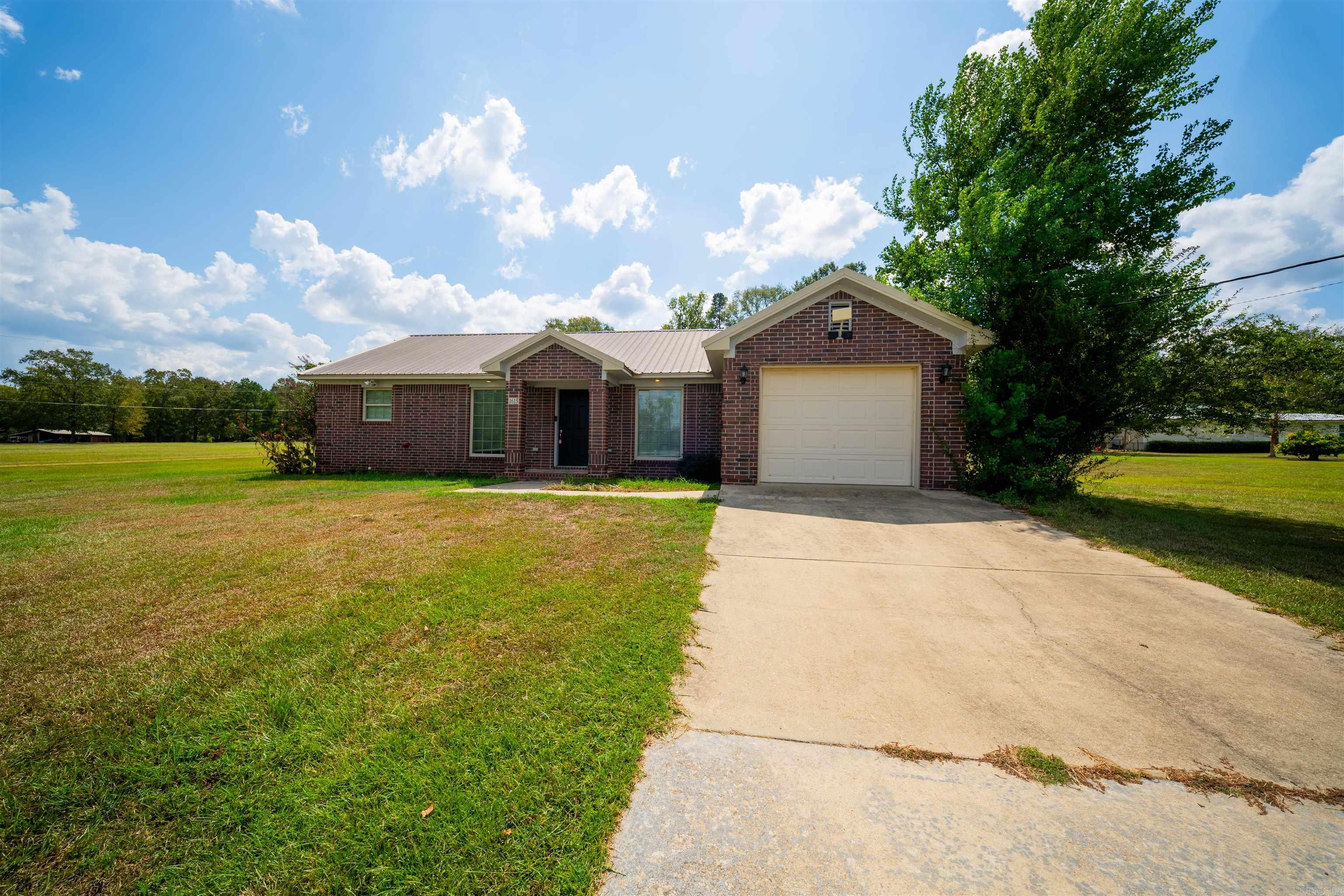 1615  Carroll Road  Camden, AR