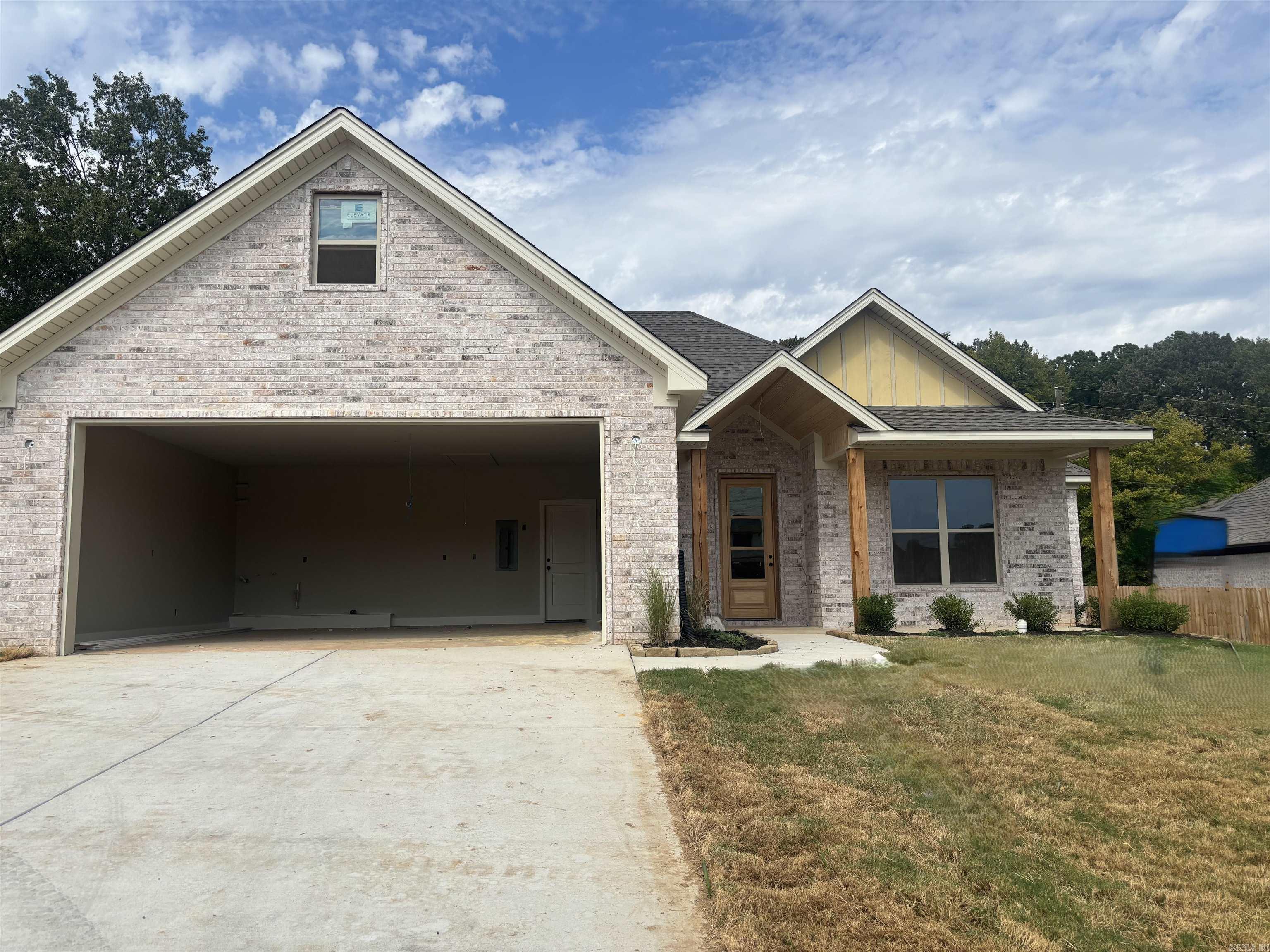 117  Red wing way  Haskell, AR