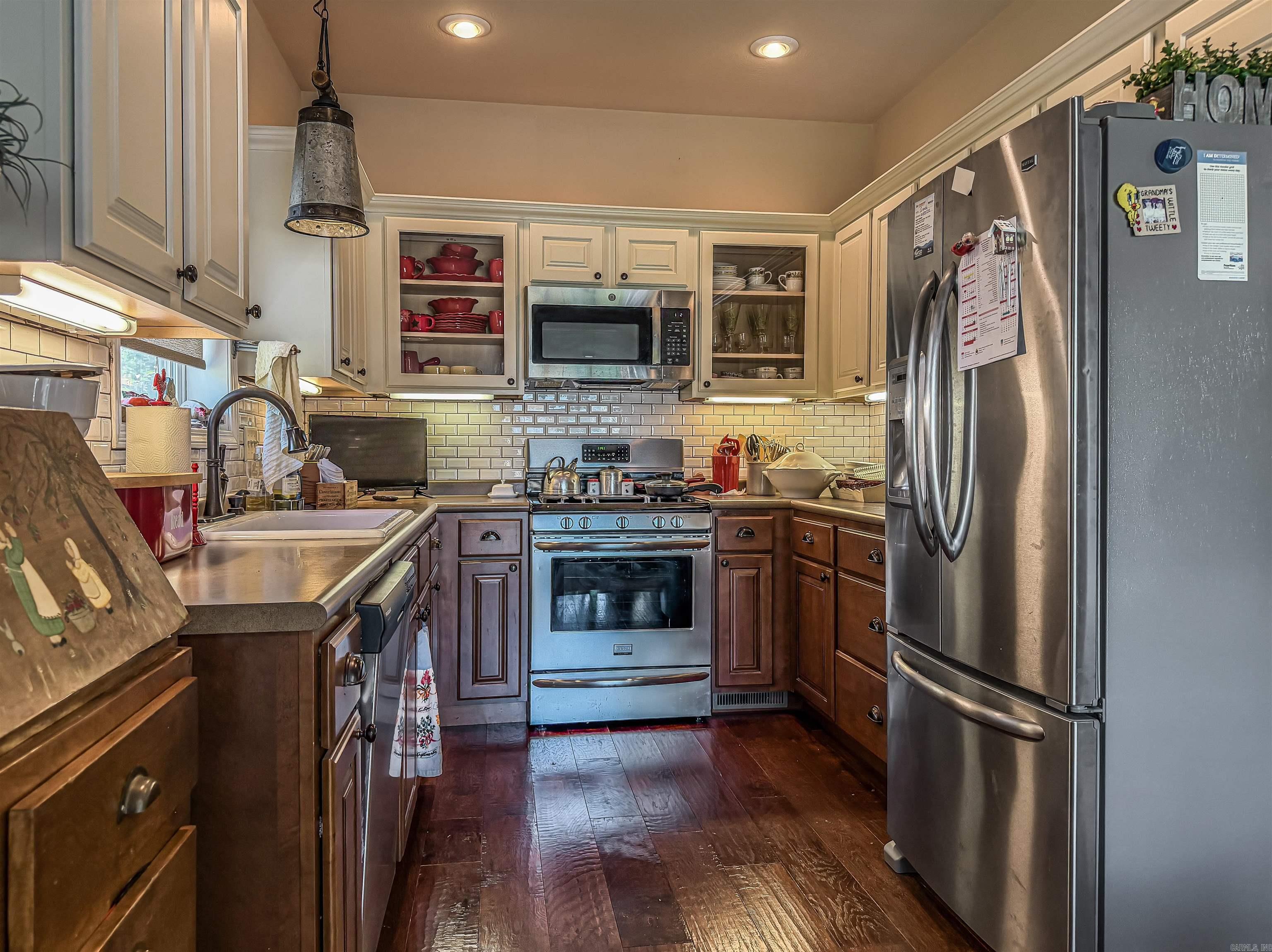 84 Old Shop Lane Flippin, AR 72634