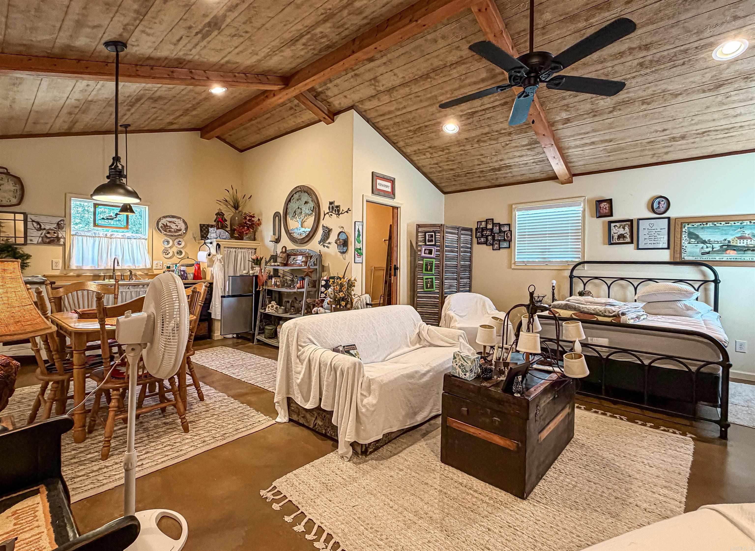 84 Old Shop Lane Flippin, AR 72634