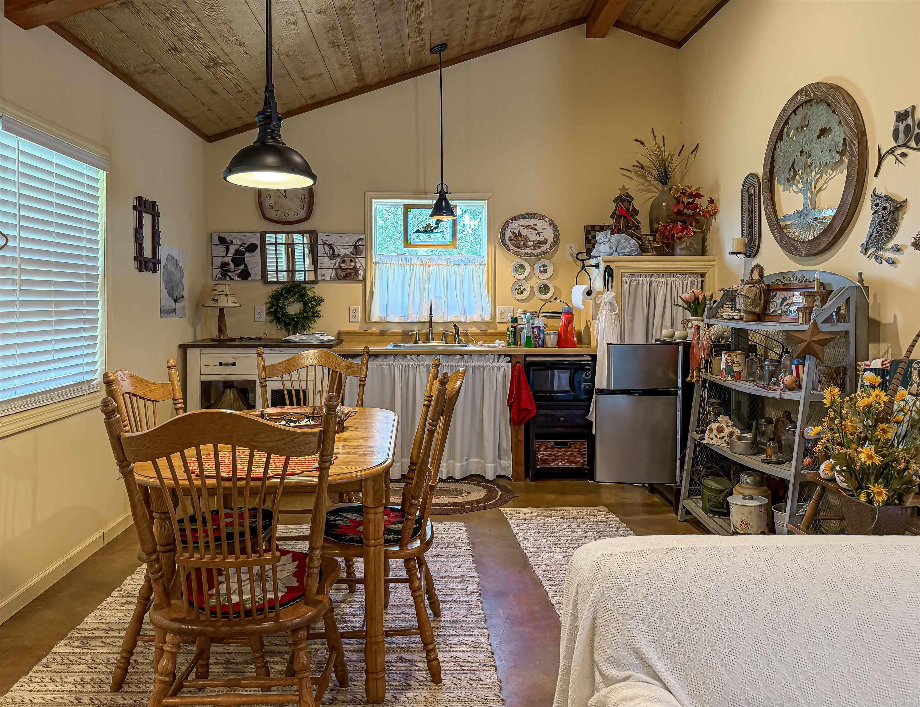 84 Old Shop Lane Flippin, AR 72634