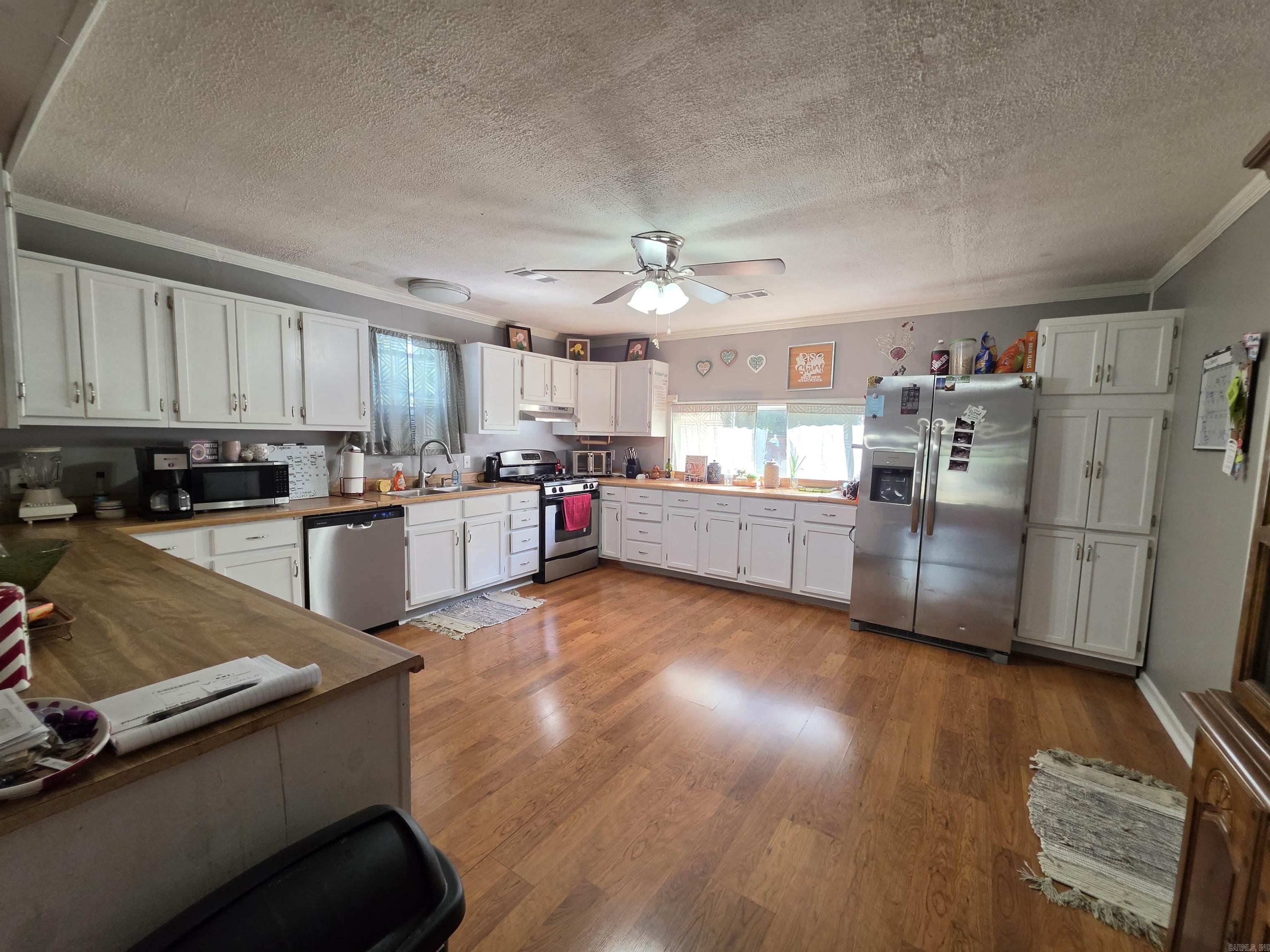 1403 McGehee St — photo 3