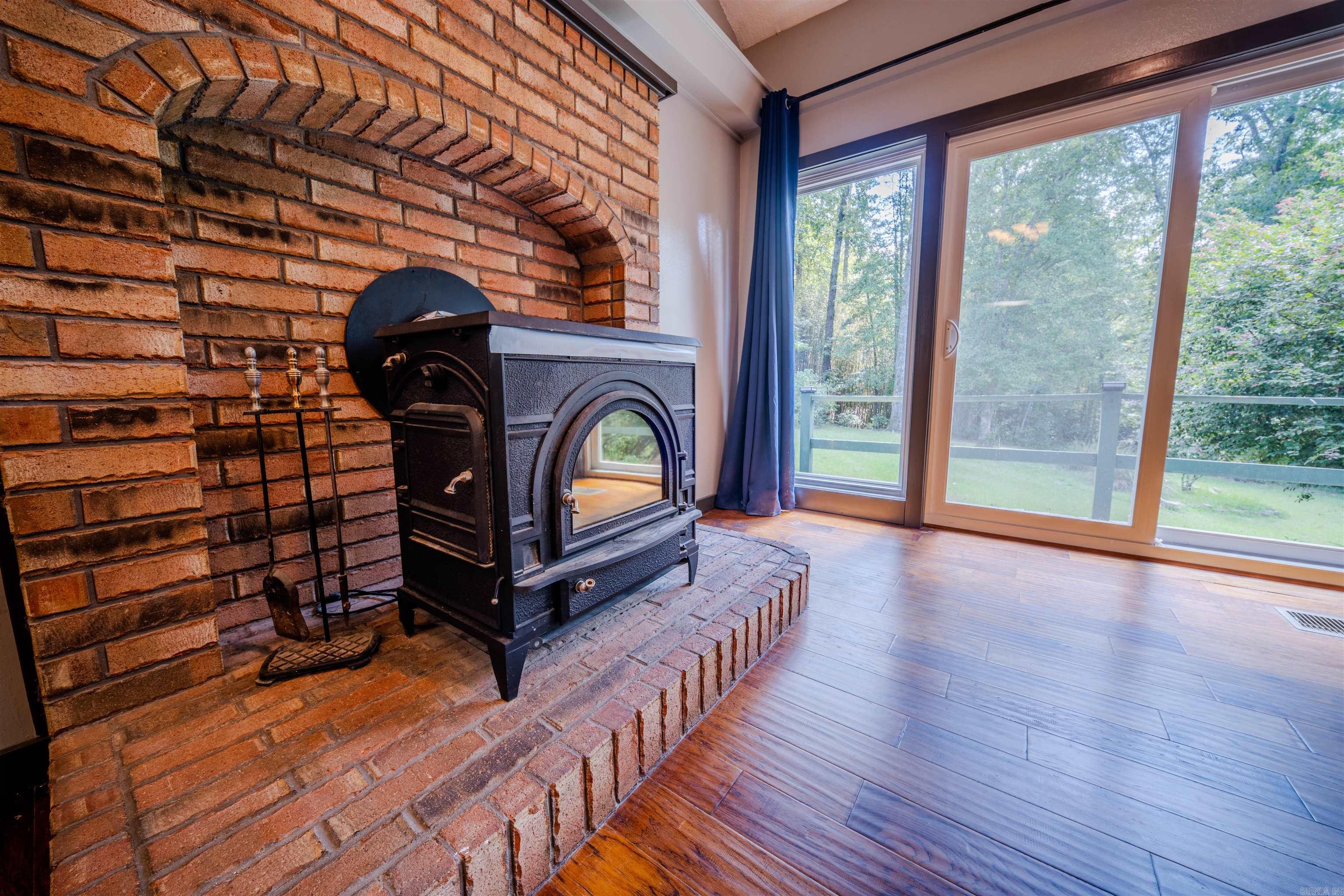 24 Chaffee Creek  Camden, AR