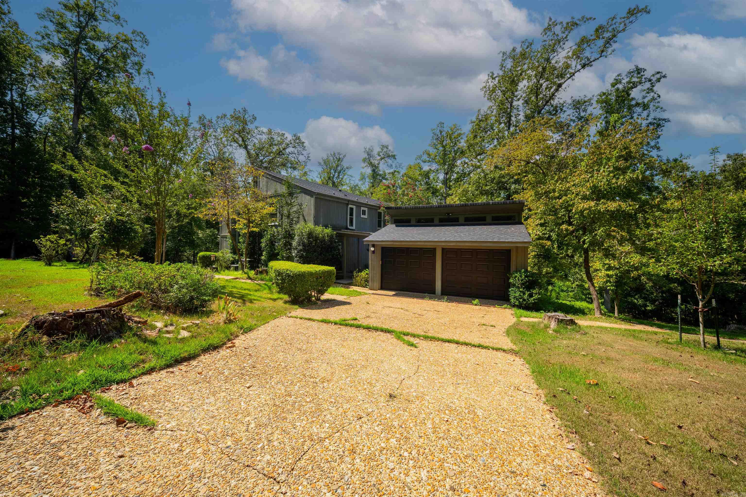 24 Chaffee Creek  Camden, AR