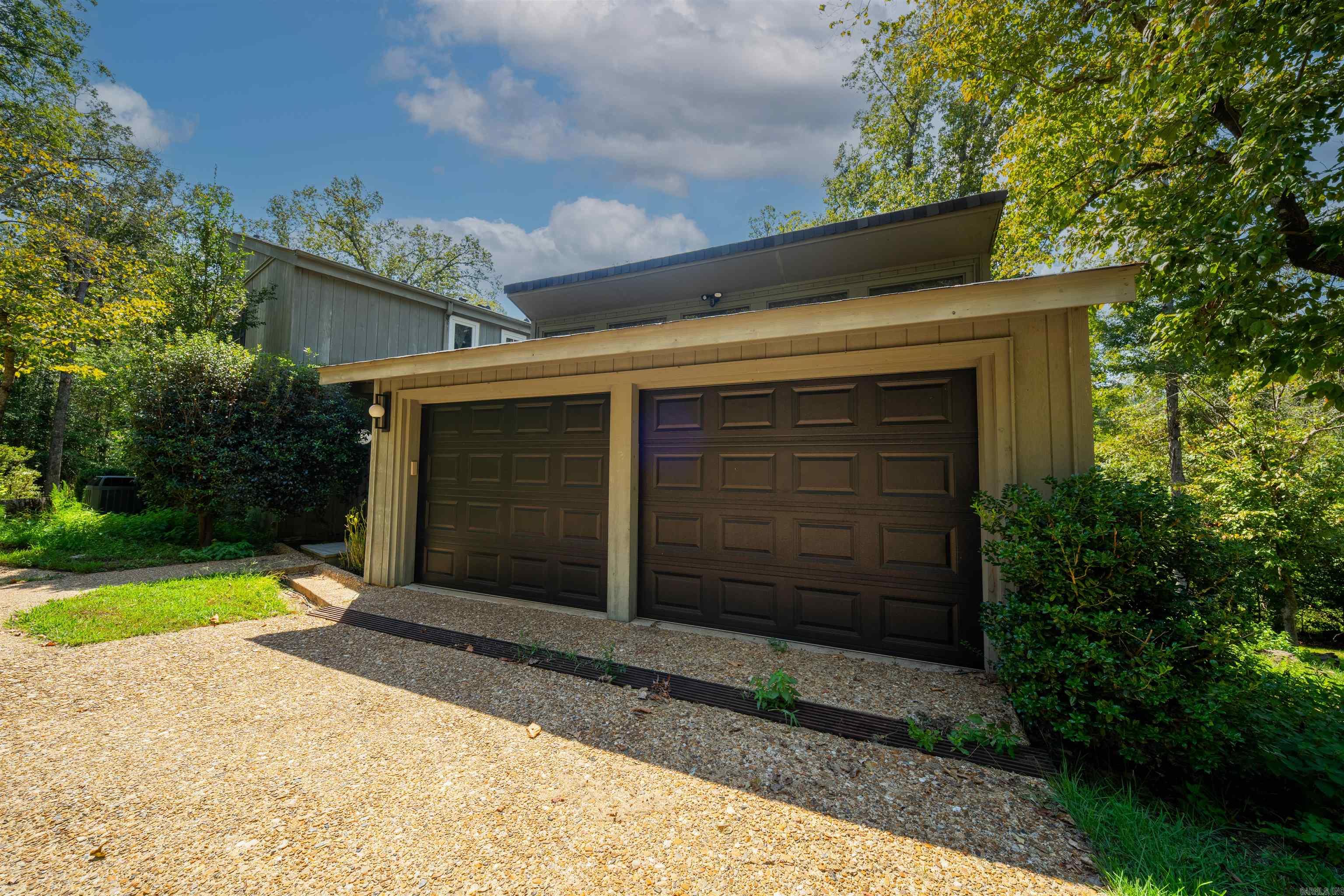 24 Chaffee Creek  Camden, AR