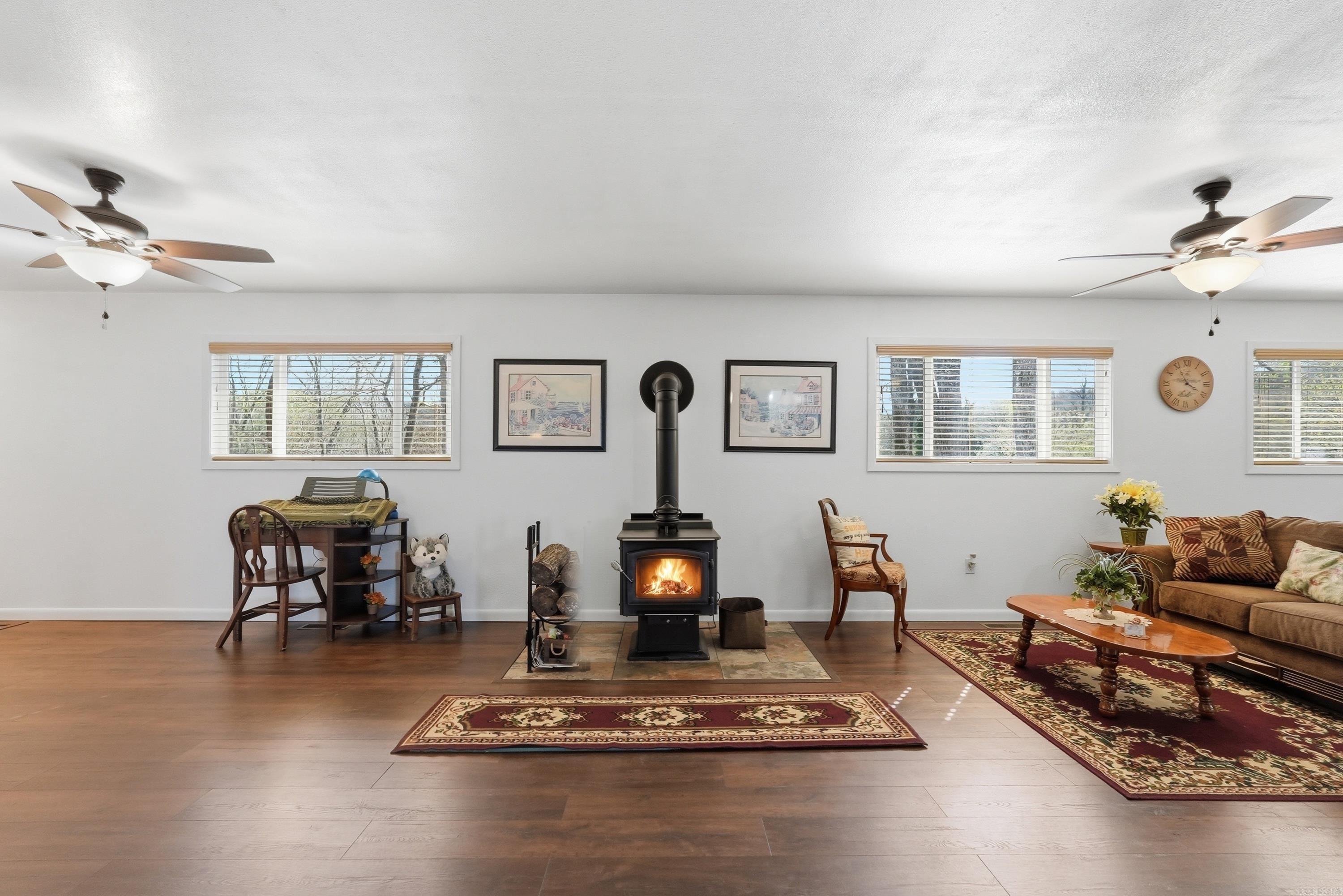279 River Drive Est Pangburn, AR 72121