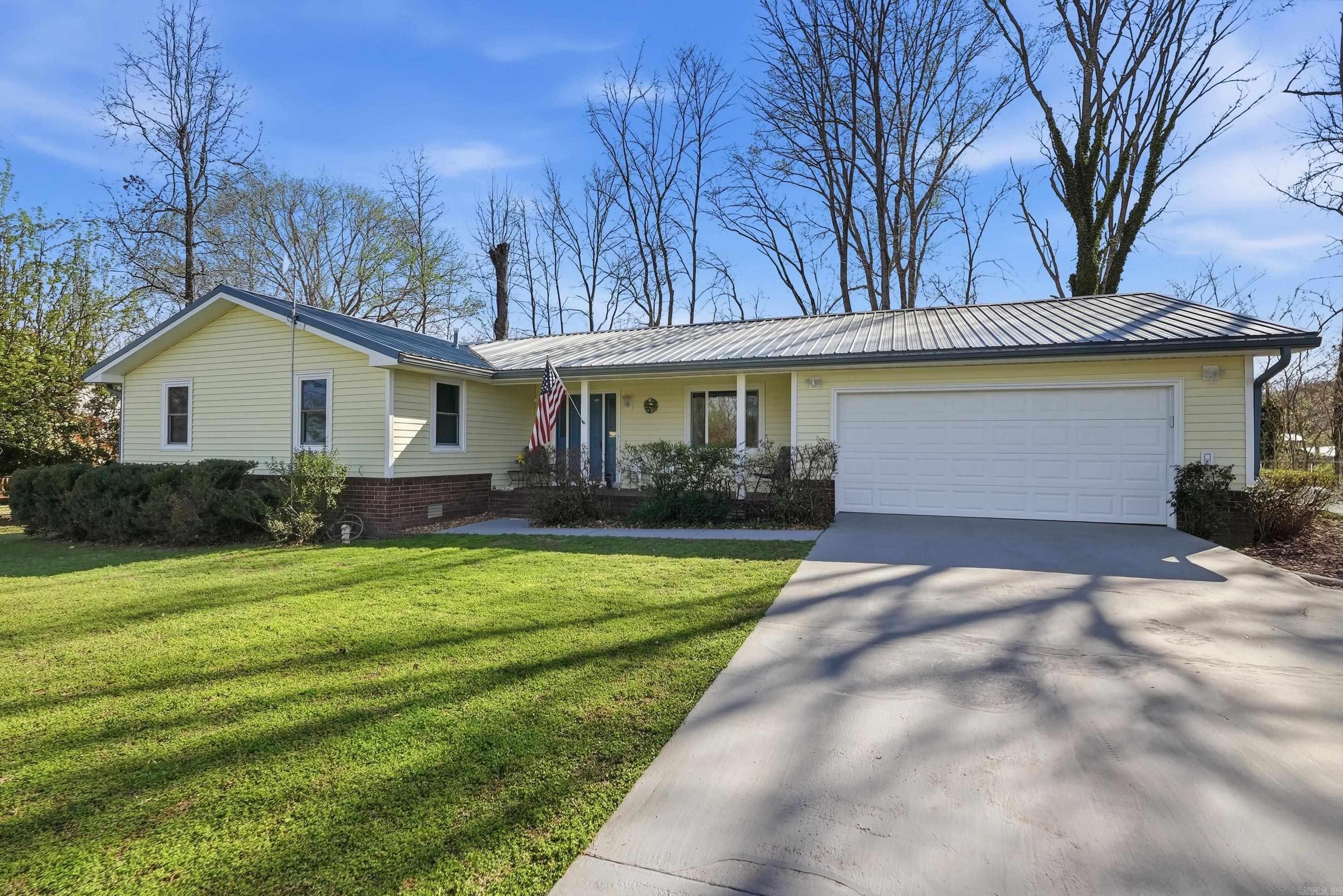 279 River Drive Est Pangburn, AR 72121