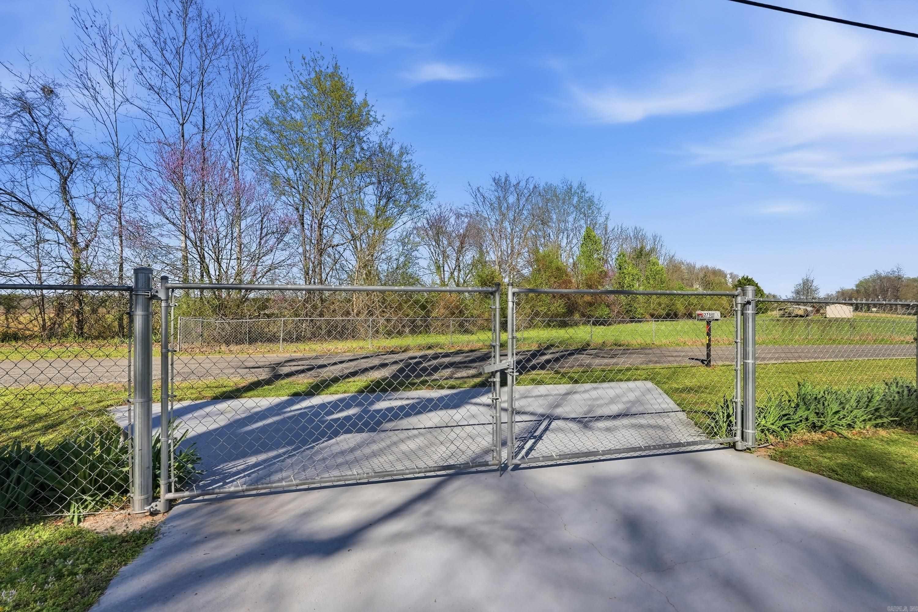 279 River Drive Est Pangburn, AR 72121