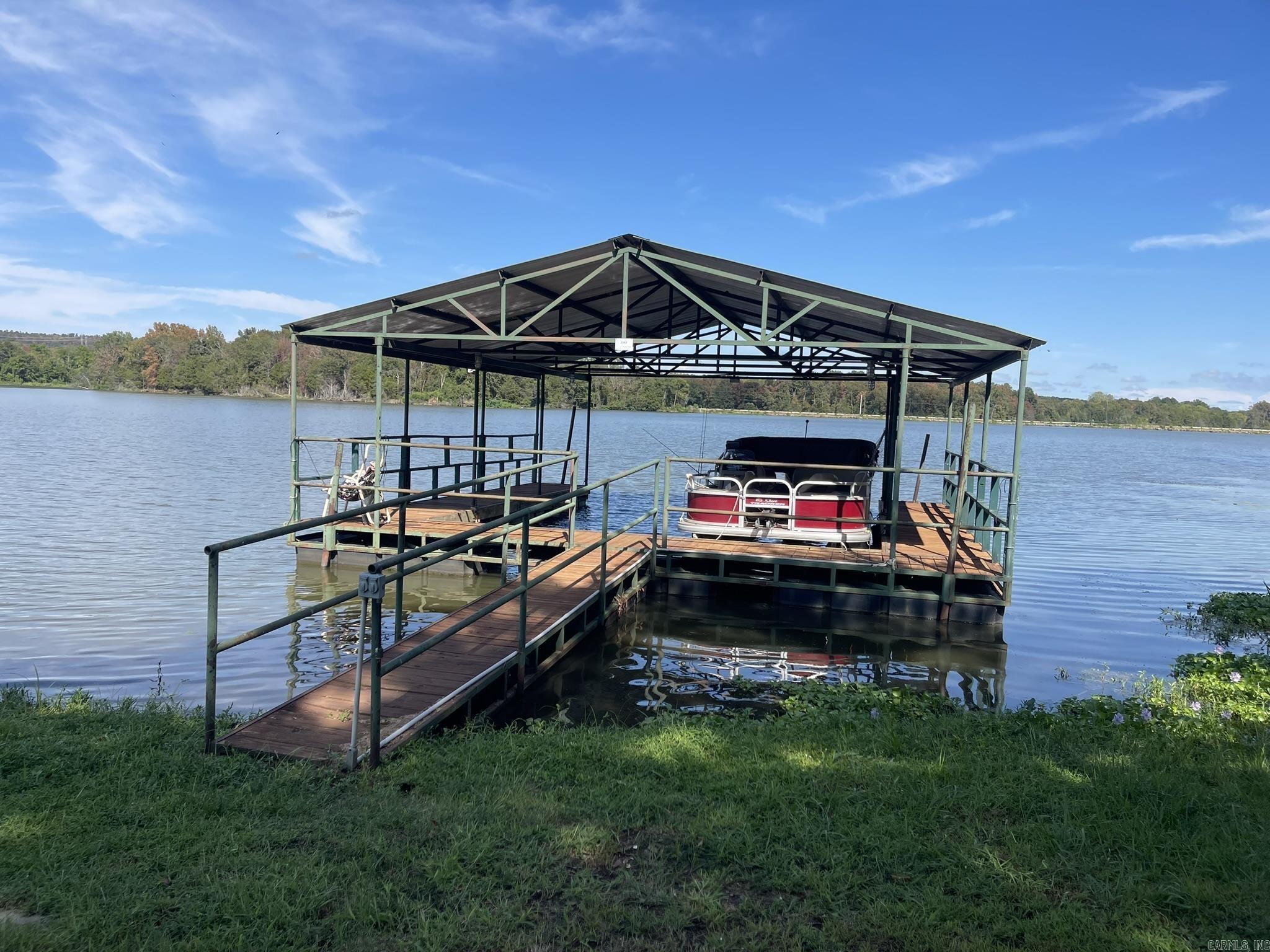 350 Round Mountain Lane  London, AR