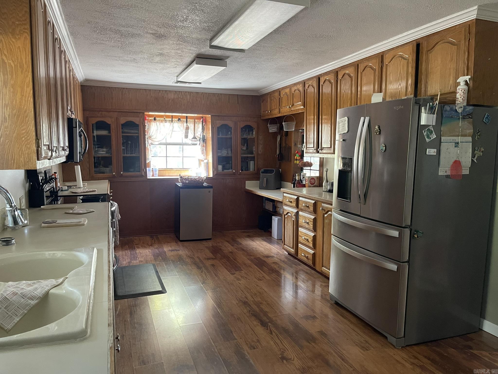 350 Round Mountain Lane  London, AR