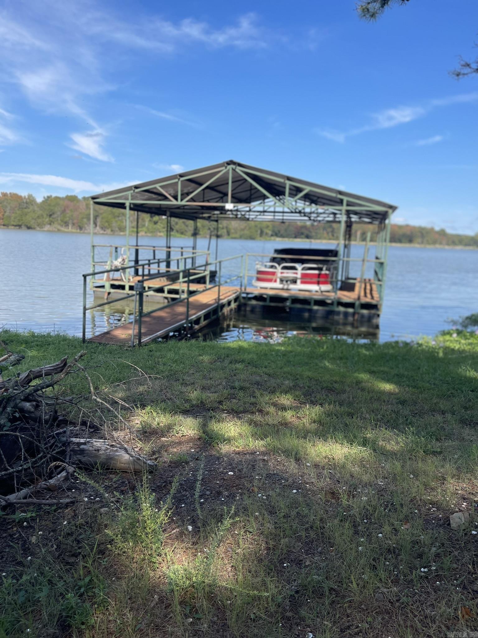 350 Round Mountain Lane  London, AR