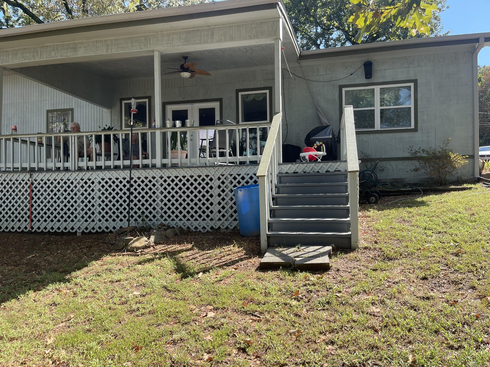 350 Round Mountain Lane  London, AR