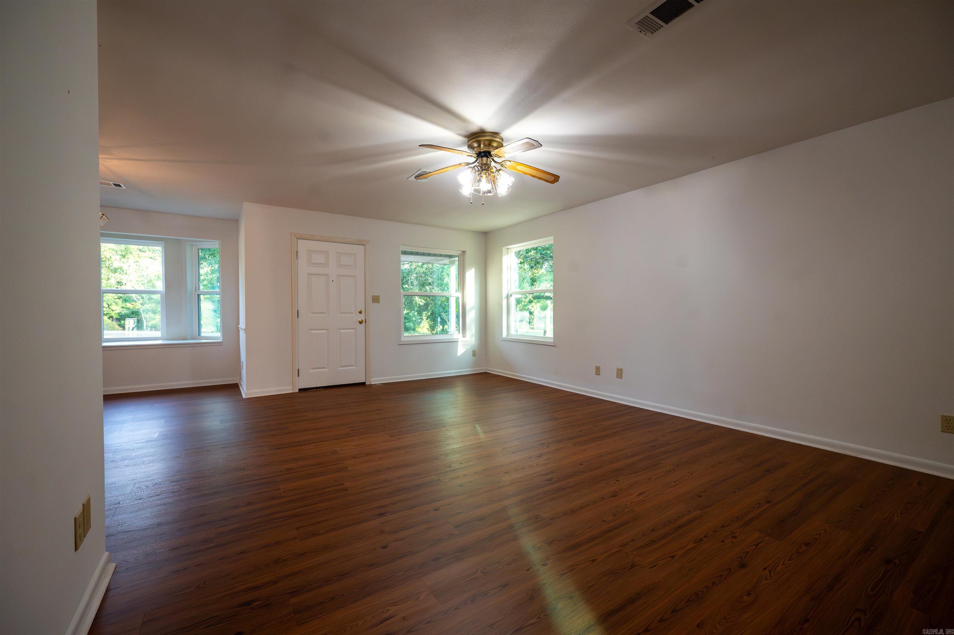 10211 Highway 190  Benton, AR