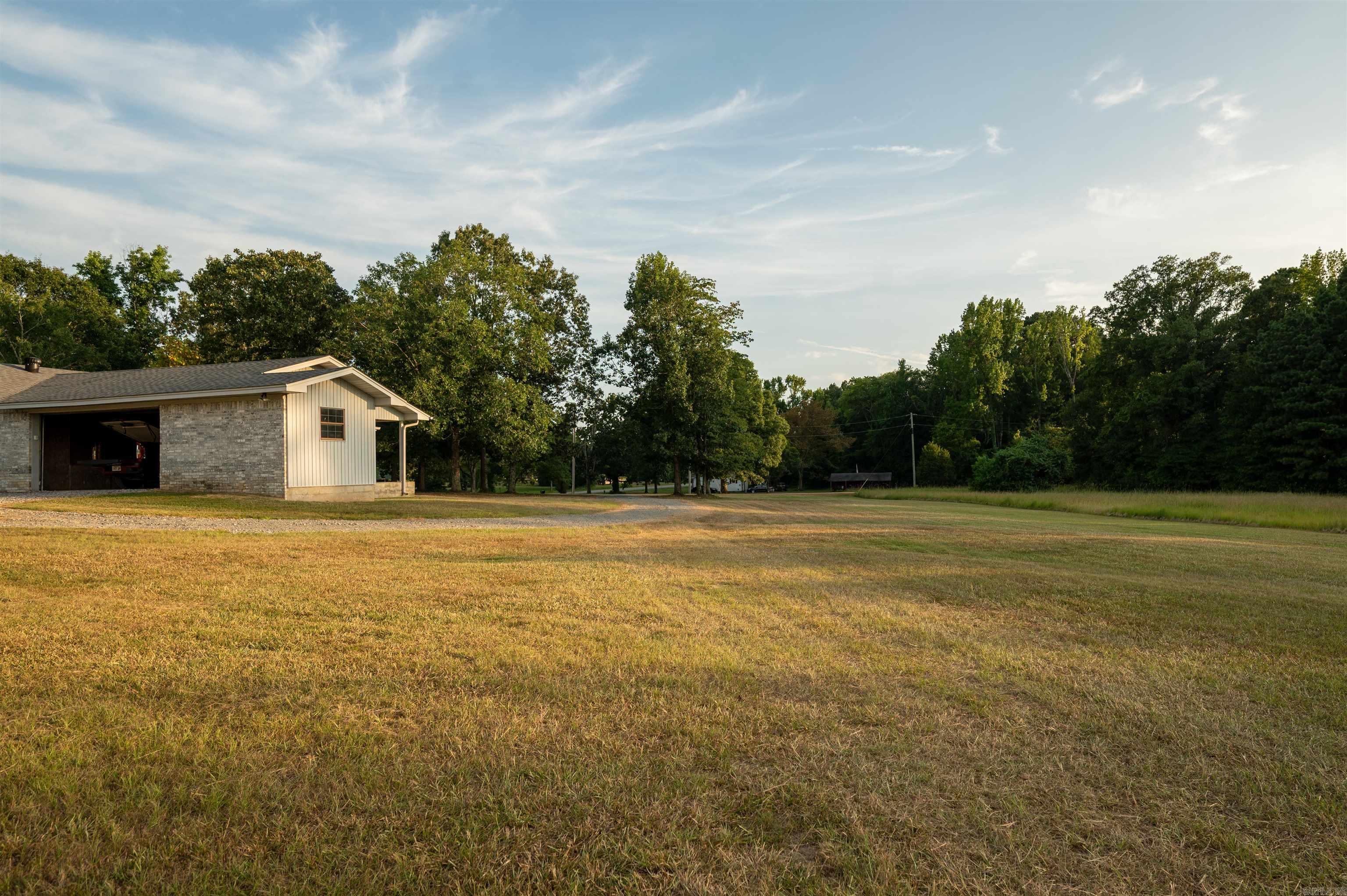 10211 Highway 190  Benton, AR