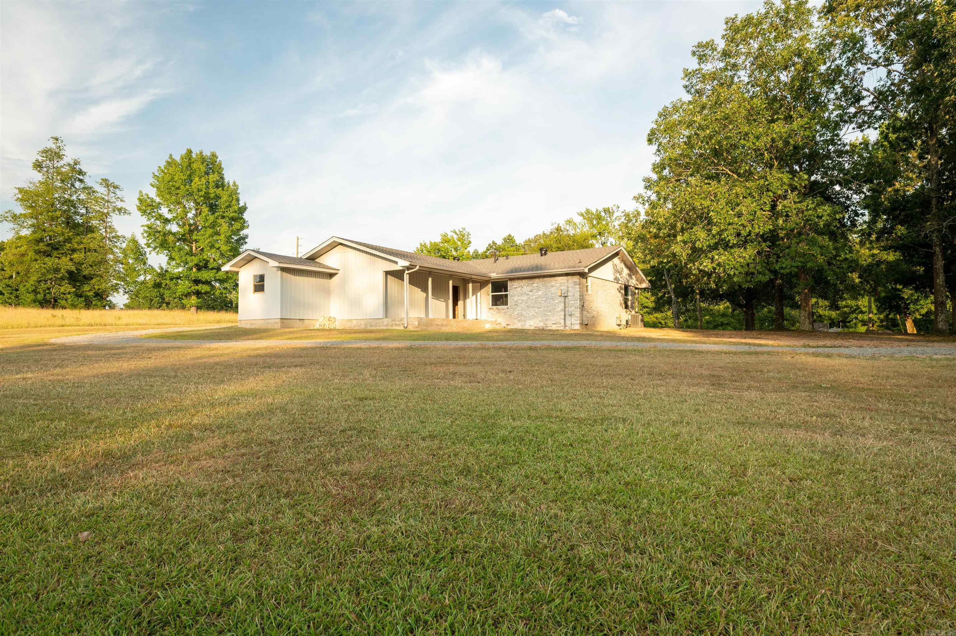 10211 Highway 190  Benton, AR
