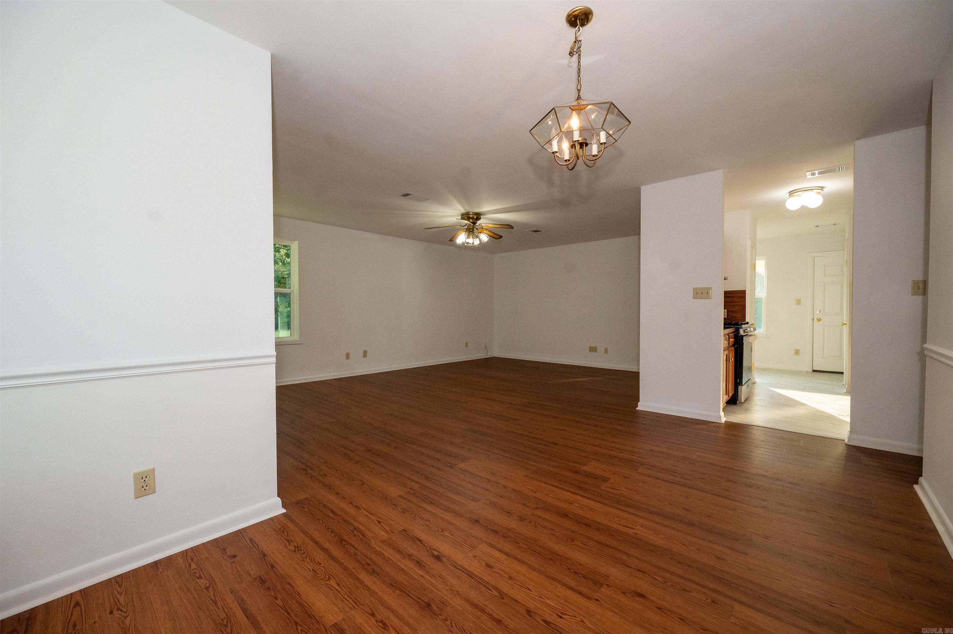 10211 Highway 190  Benton, AR