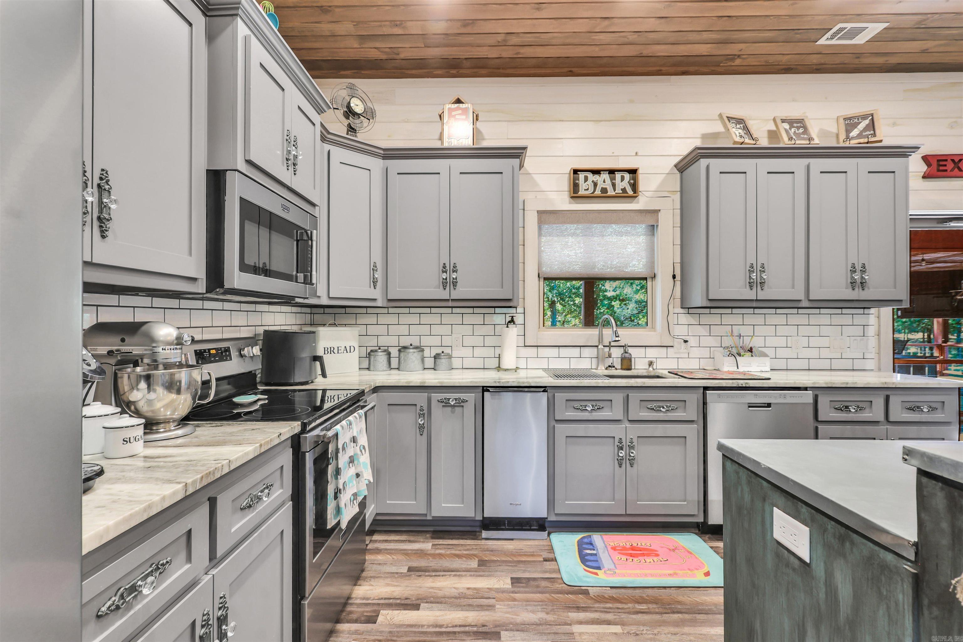 24 Riverchase Drive Glenwood, AR 71943