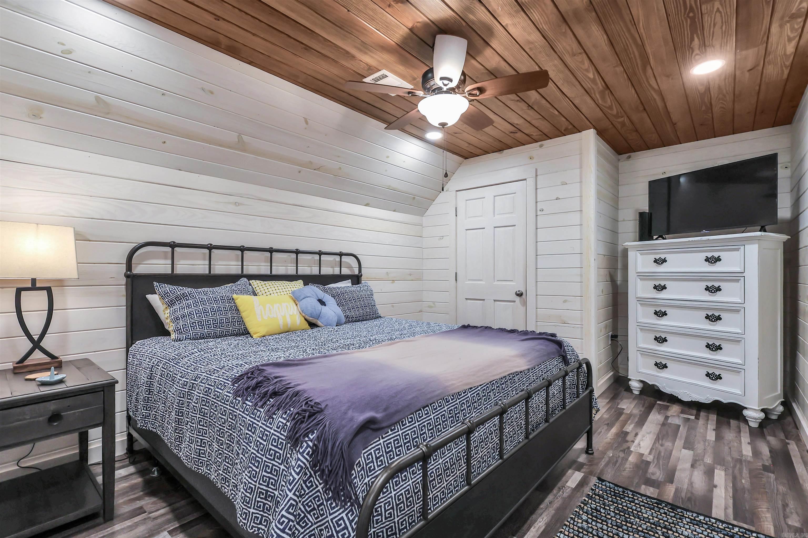 24 Riverchase Drive Glenwood, AR 71943