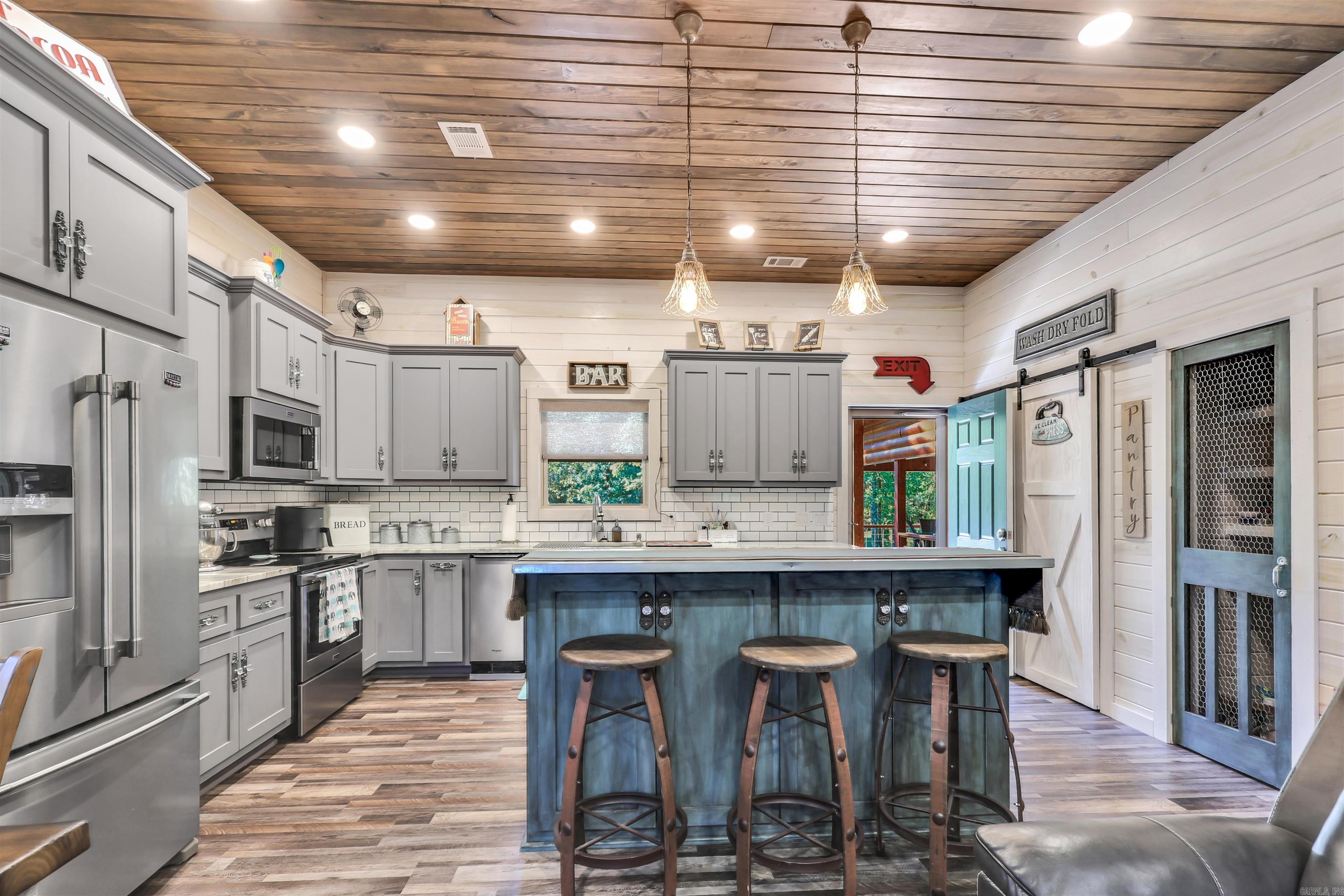 24 Riverchase Drive Glenwood, AR 71943