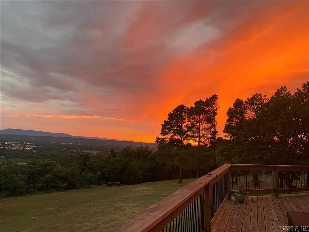 3 Bluff Dr Russellville, AR 72802