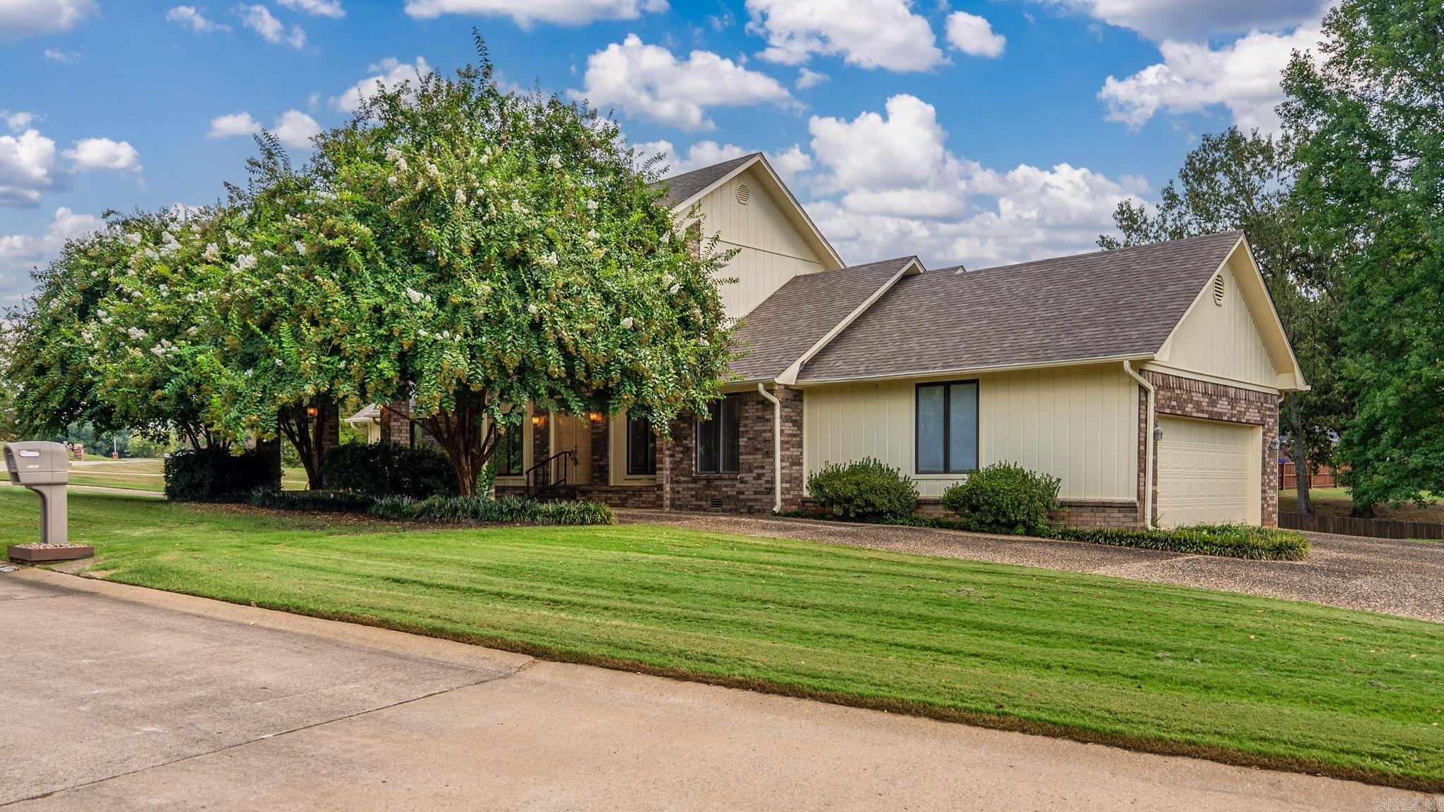 1501 Quail Creek — exterior
