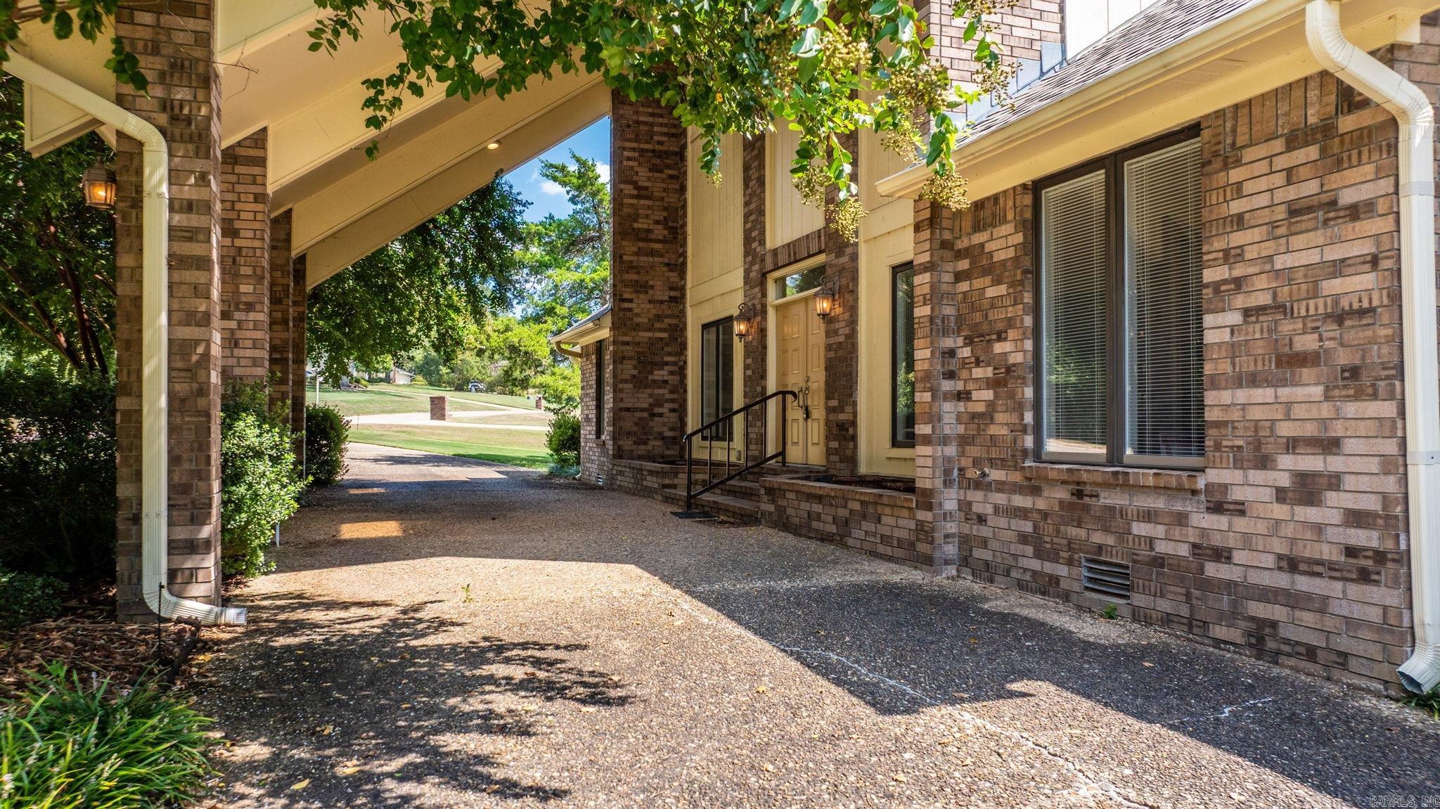 1501 Quail Creek — photo 2