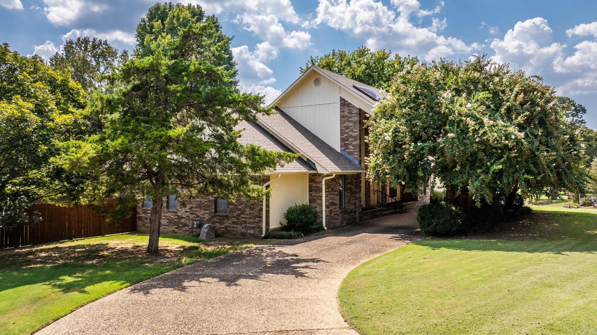 1501 Quail Creek  Conway, AR