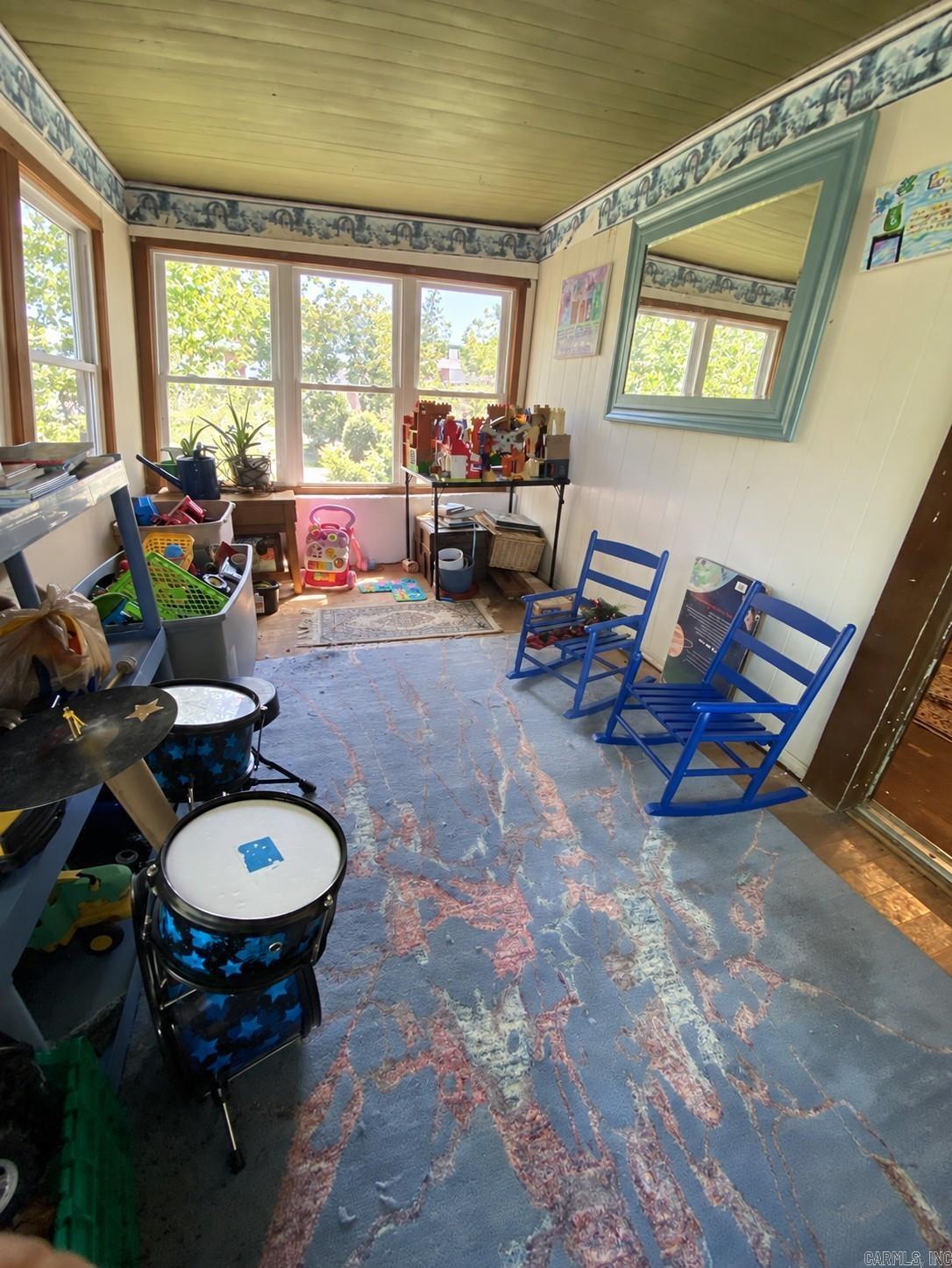 10596 Us Highway 64  London, AR