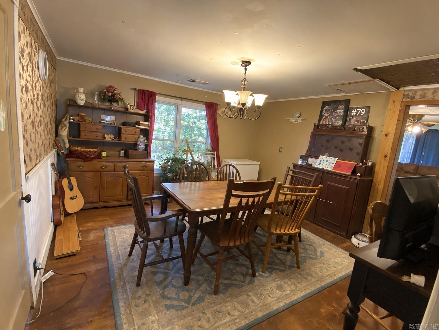 10596 Us Highway 64  London, AR