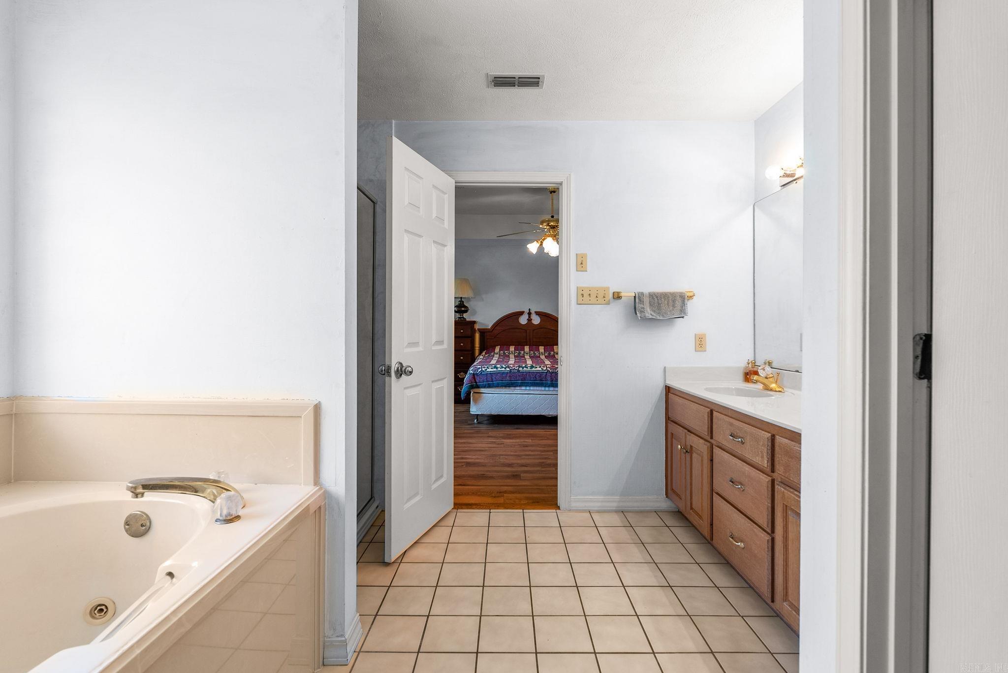 3150 Carroll  Conway, AR