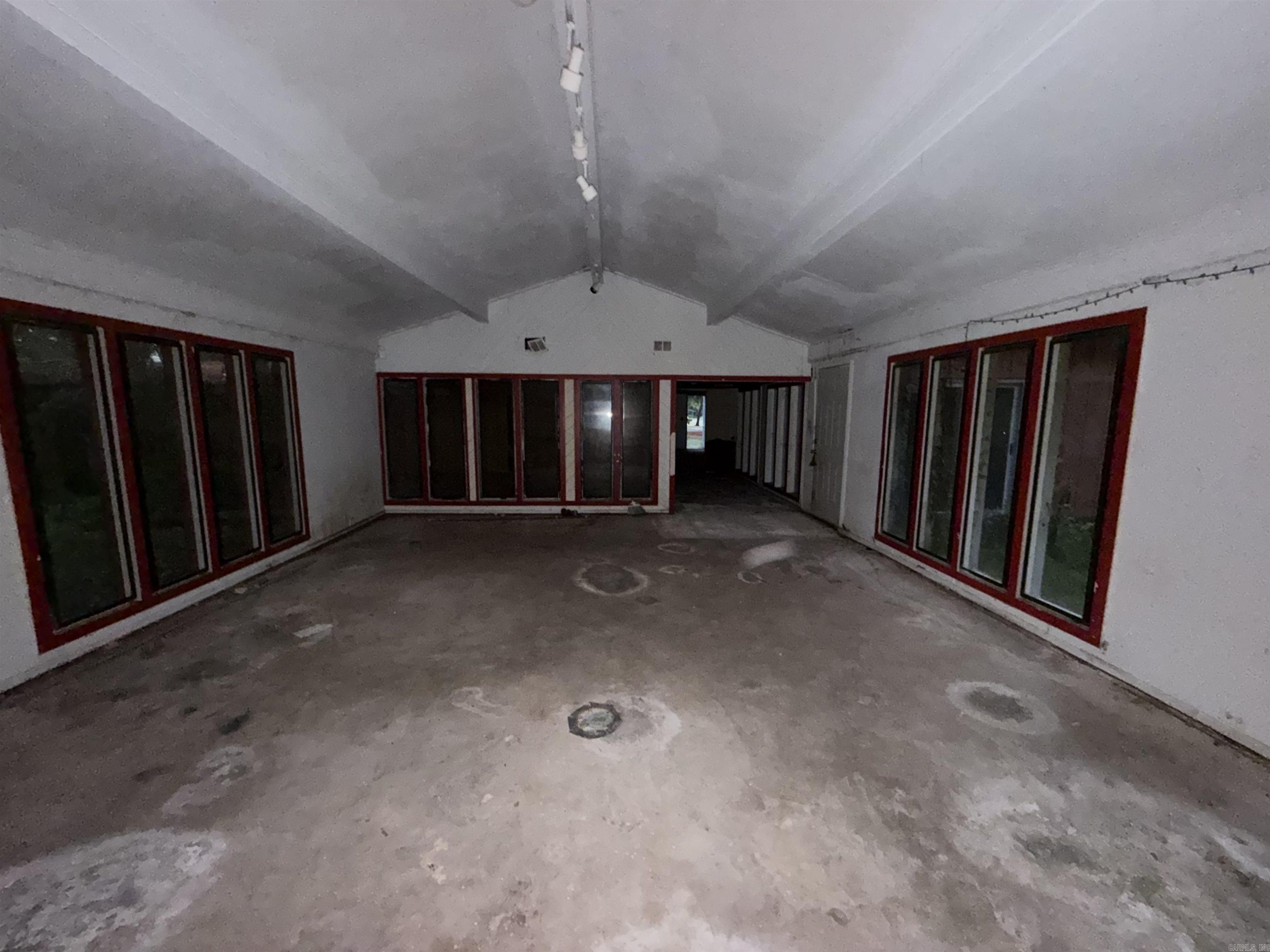 7 Longmeadow  Pine Bluff, AR