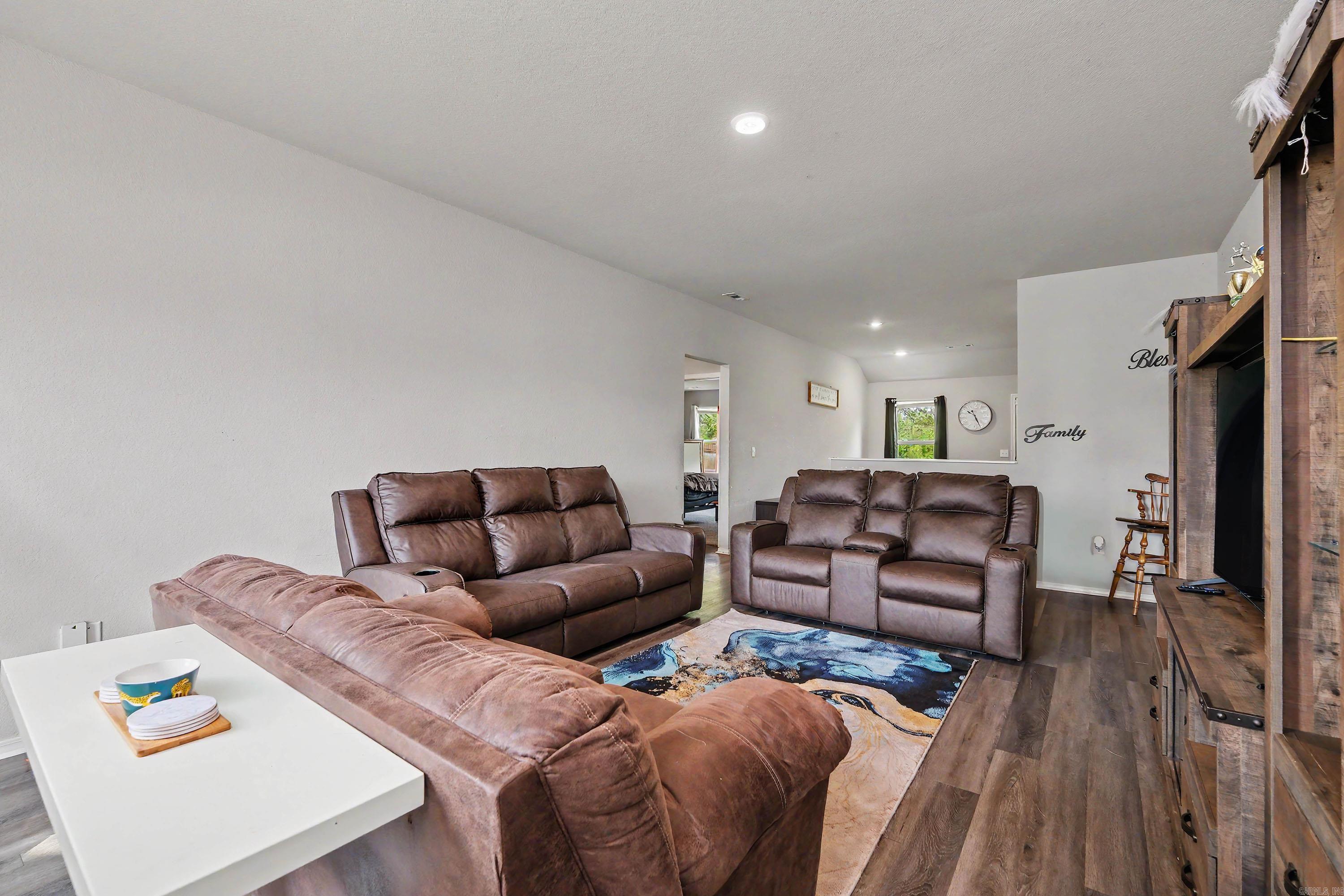 1640 Carillon Lane — photo 4