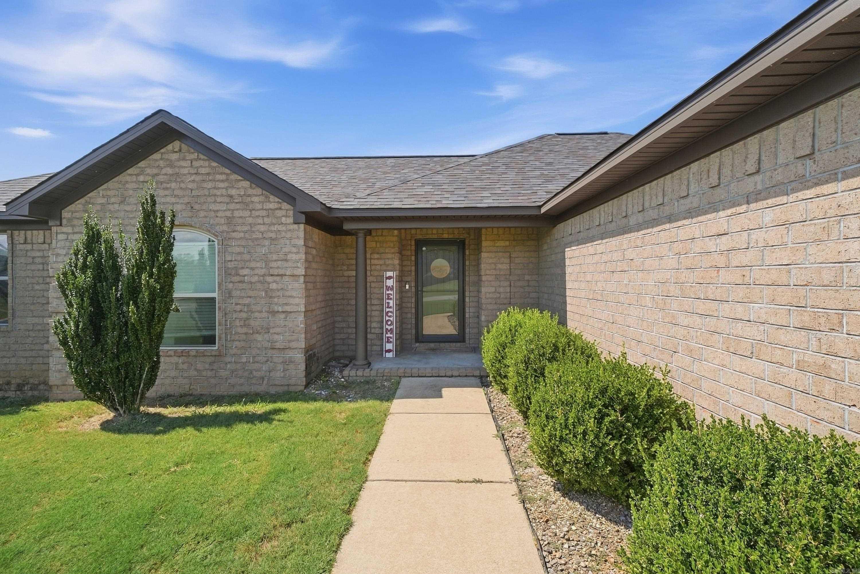28 Kay Drive — photo 3