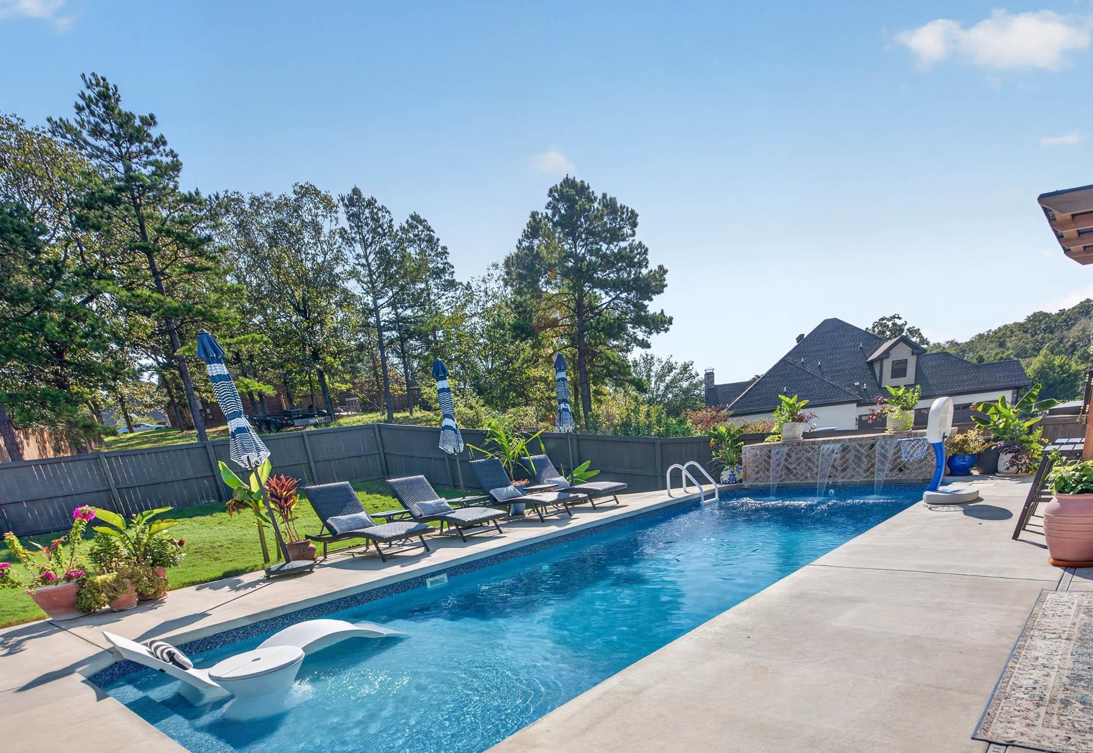 23 Hickory Valley Drive — photo 2