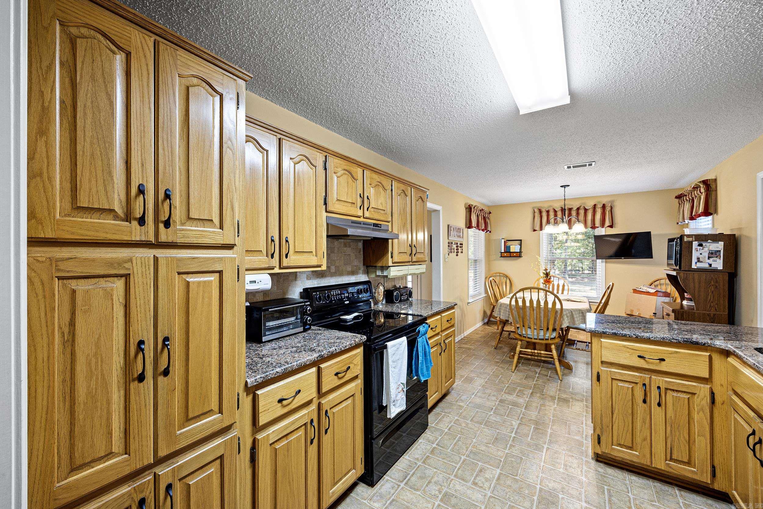 129 DAWN CIRCLE  Russellville, AR