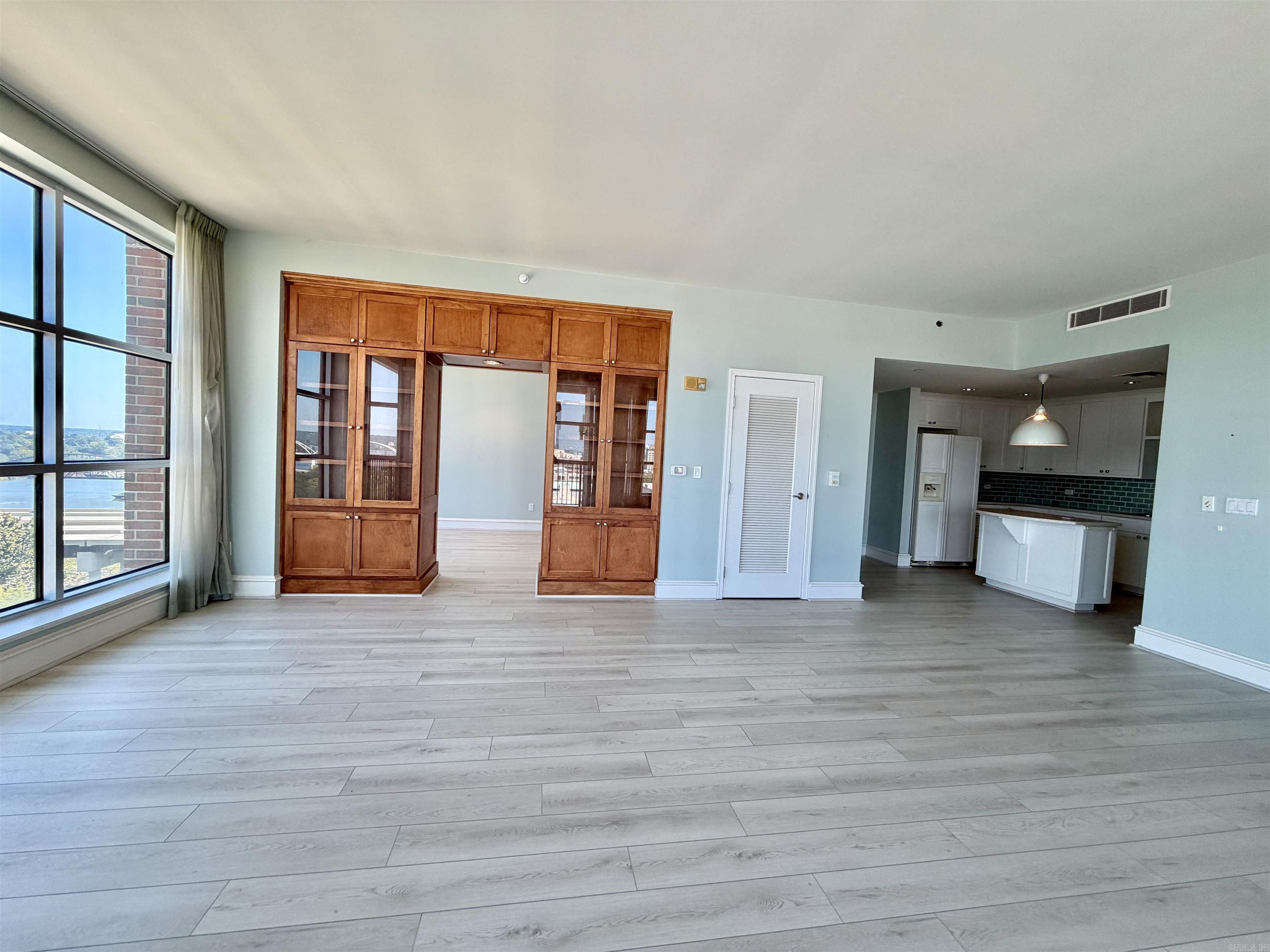 521 President Clinton  #1206 Avenue Little Rock, AR 72201