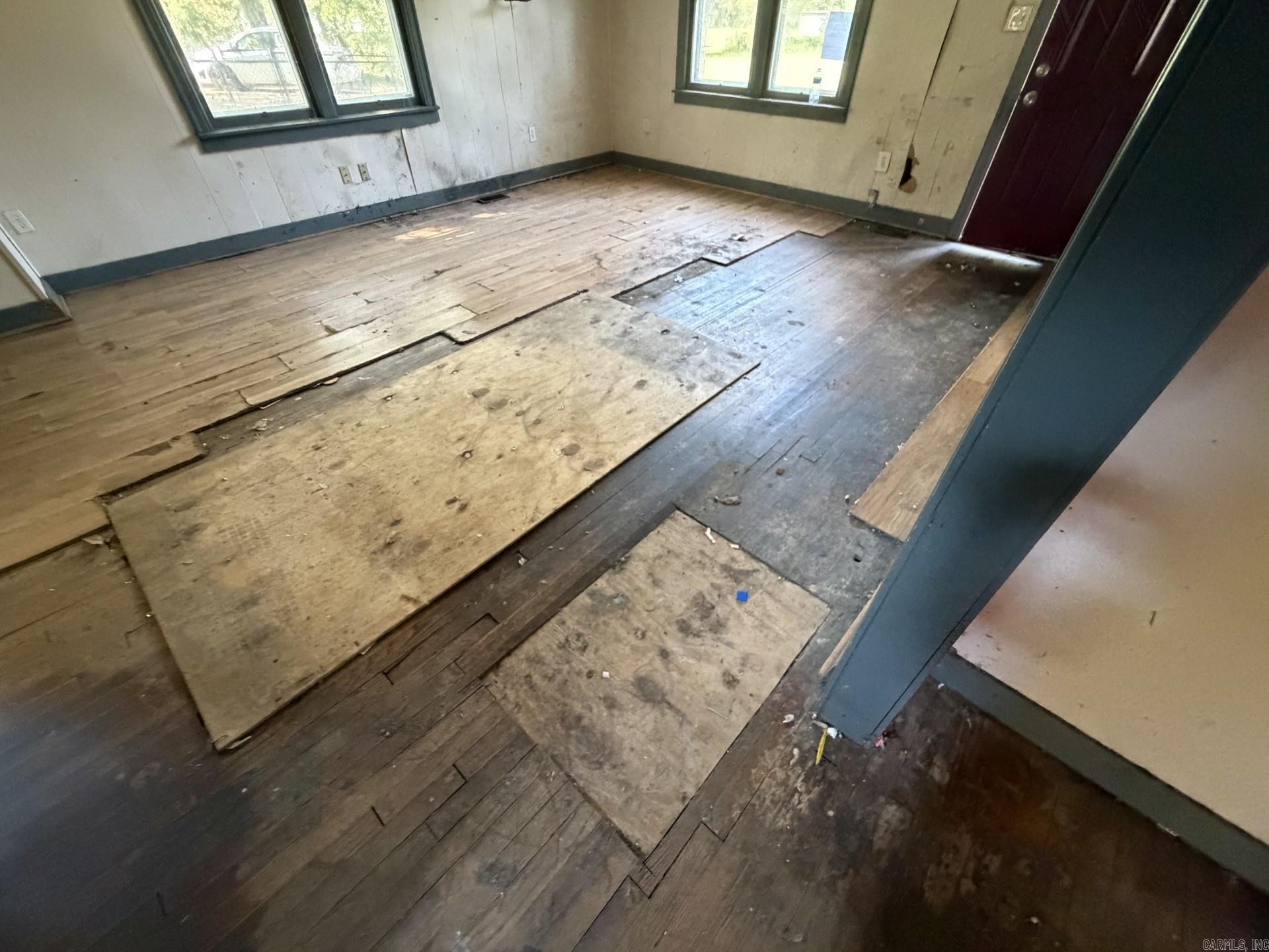 903 Owen Street — photo 4