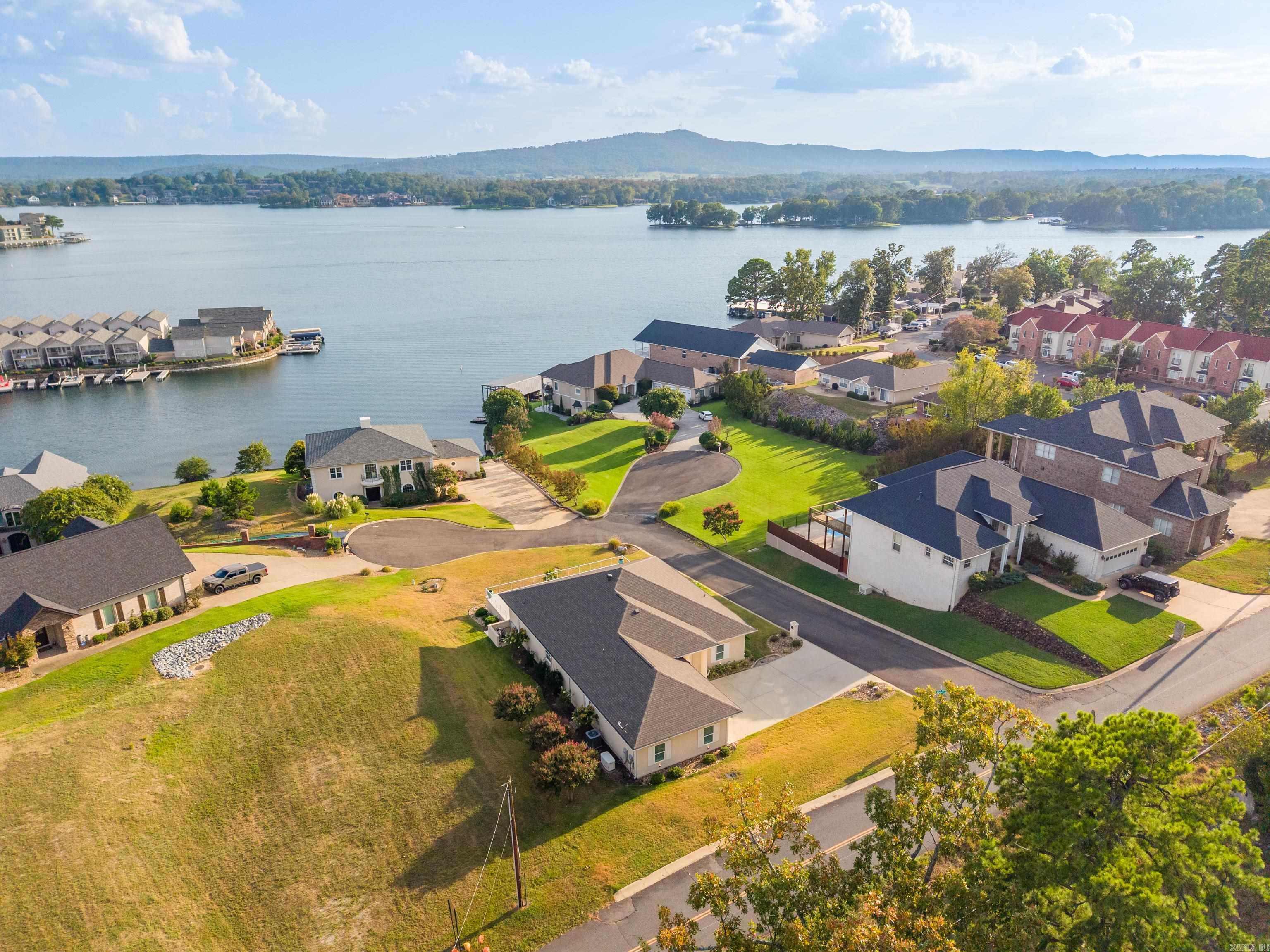 209 Peters Point Hot Springs, AR 71913