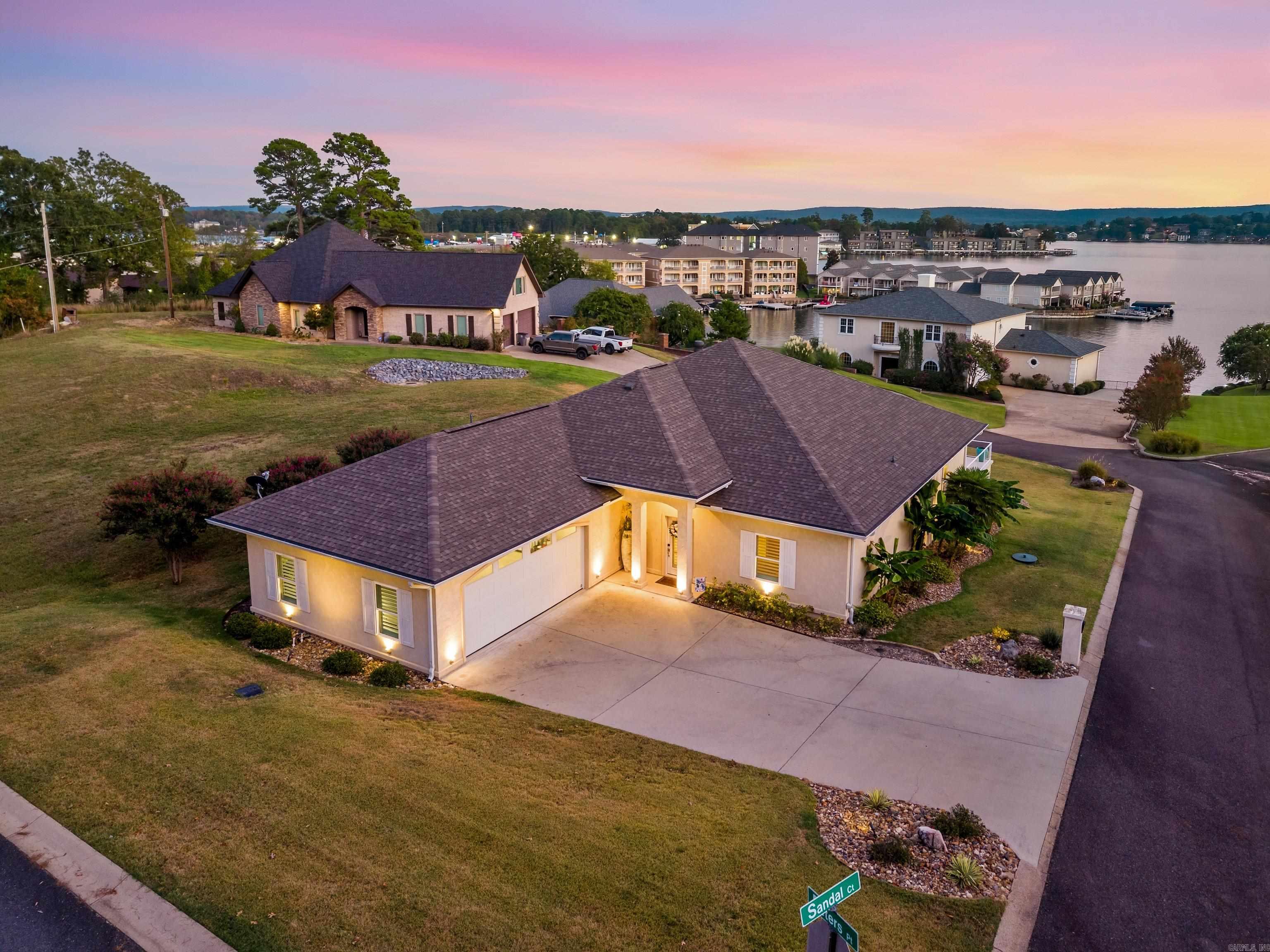 209 Peters Point Hot Springs, AR 71913