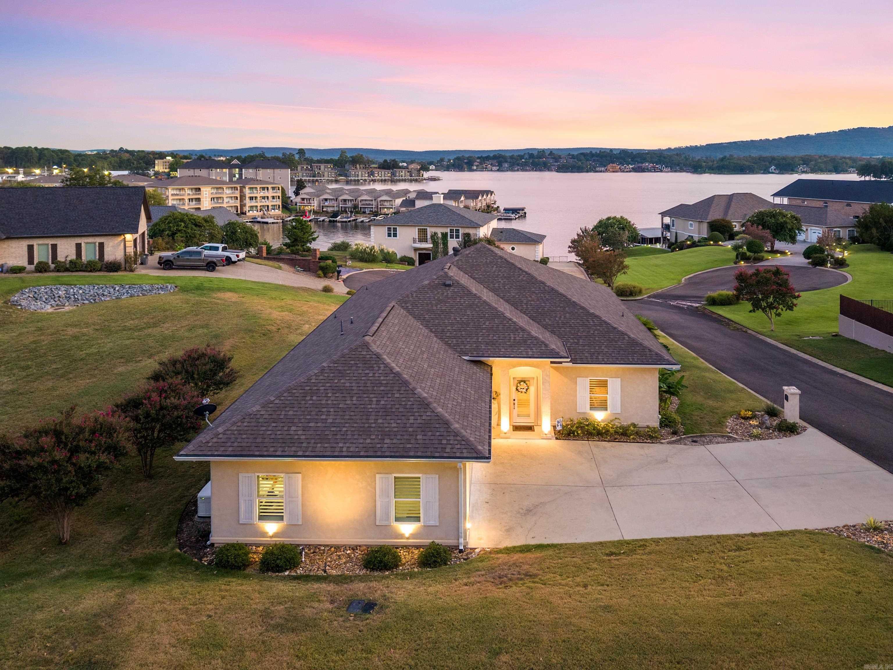209 Peters Point Hot Springs, AR 71913