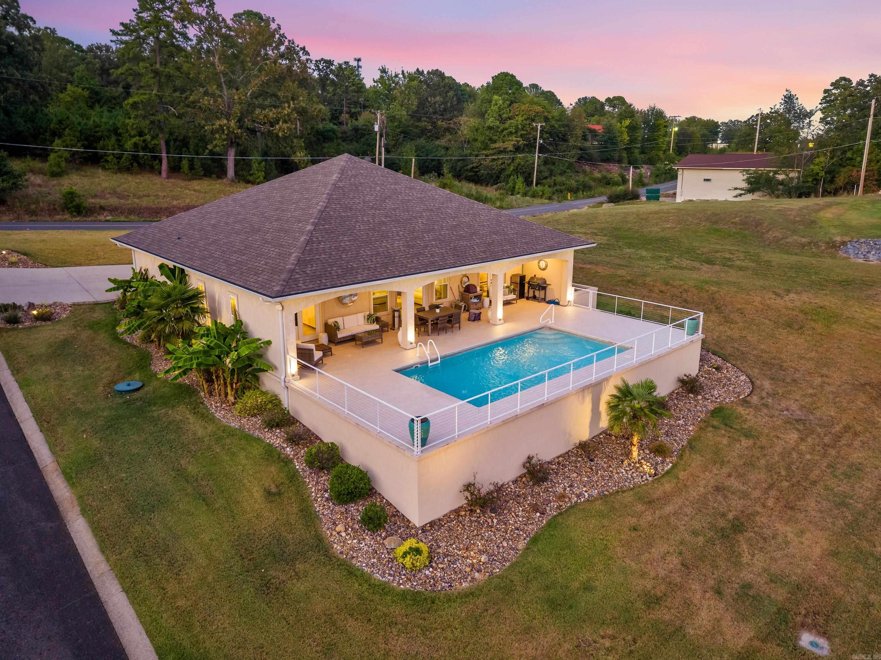 209 Peters Point Hot Springs, AR 71913