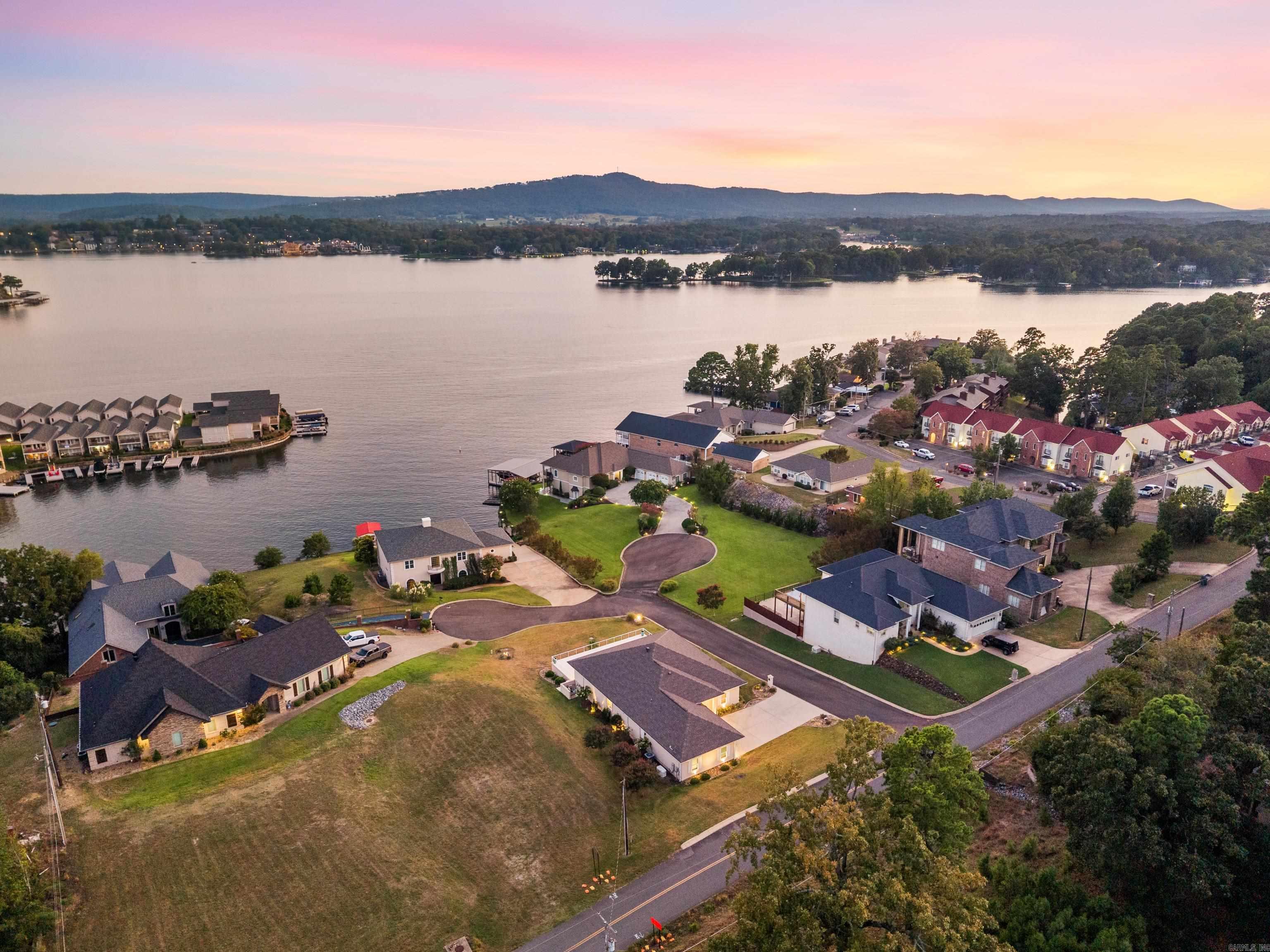 209 Peters Point Hot Springs, AR 71913