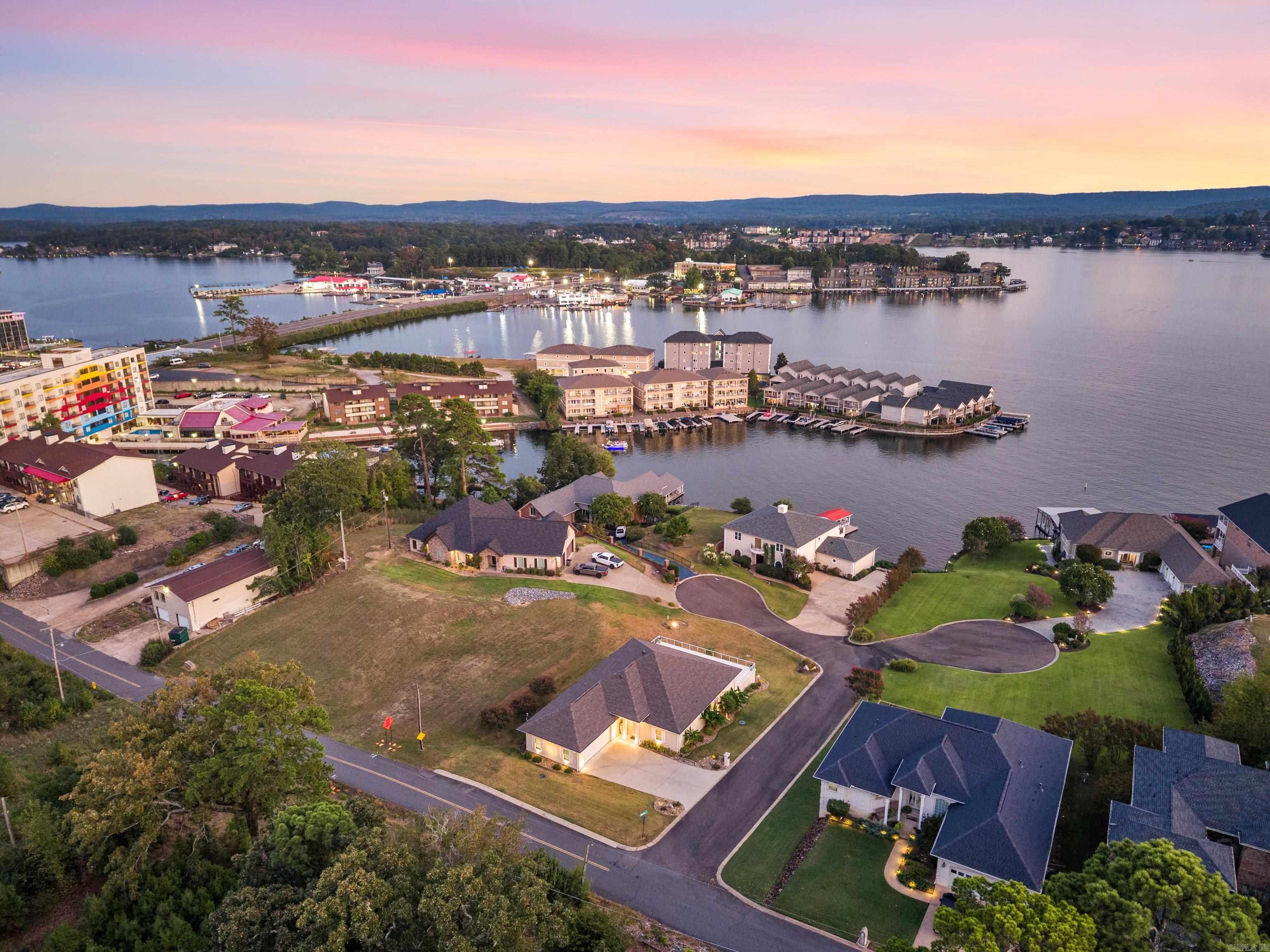 209 Peters Point Hot Springs, AR 71913