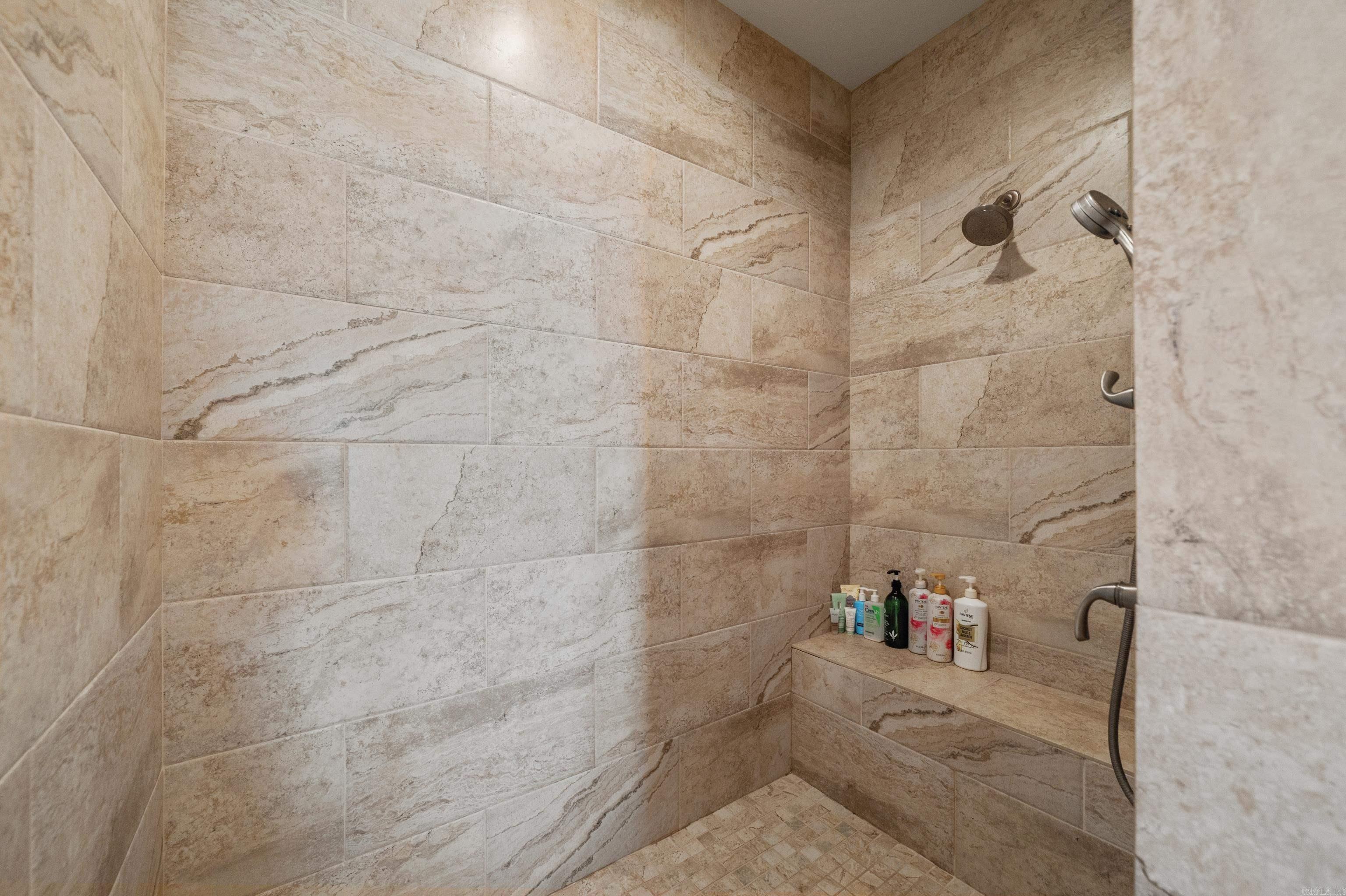209 Peters Point Hot Springs, AR 71913