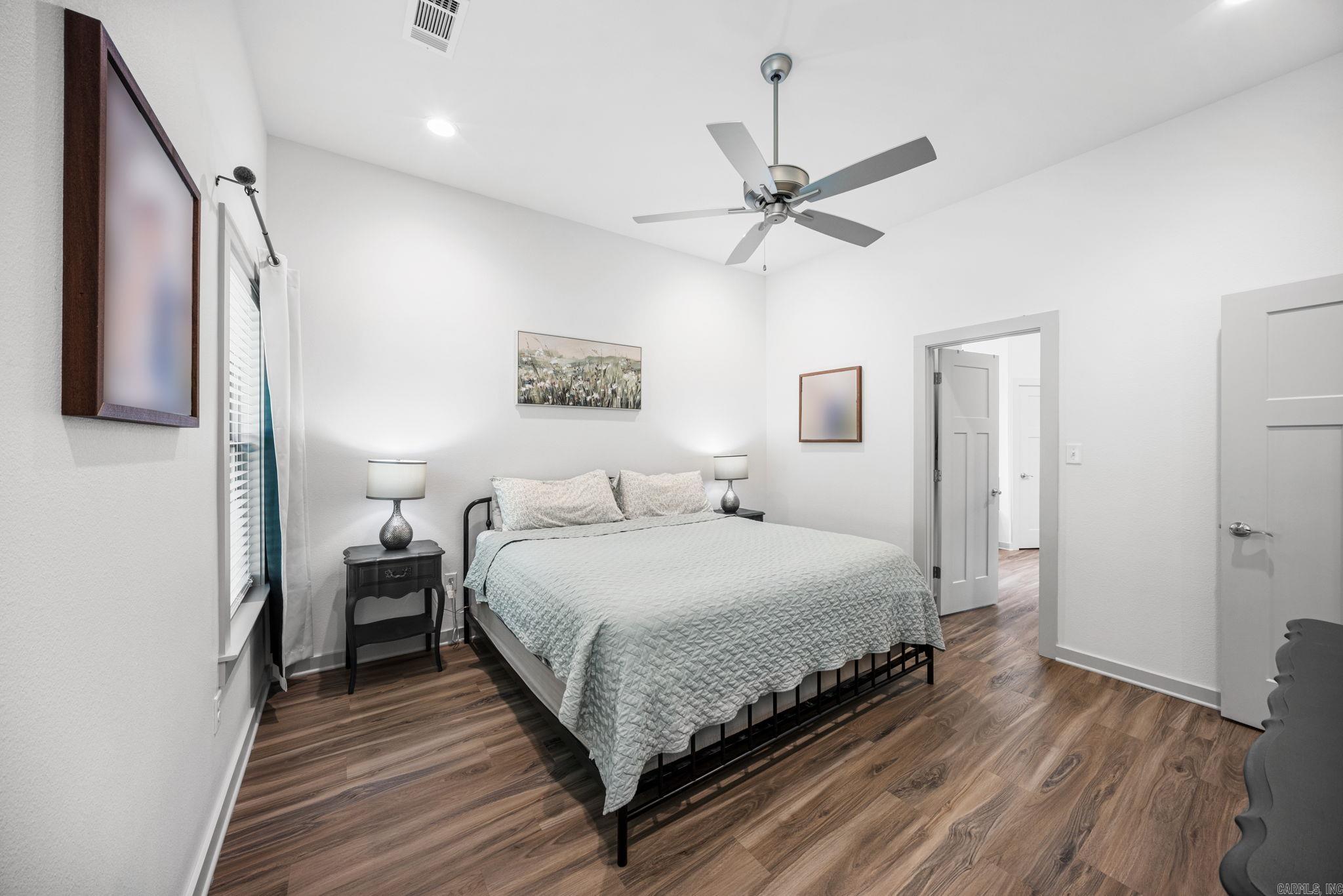 65 Lewis  Greenbrier, AR