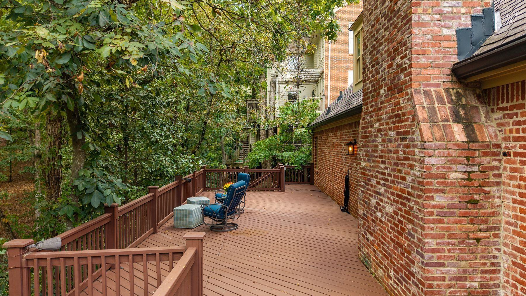 5 Ridgeview Court Little Rock, AR 72227