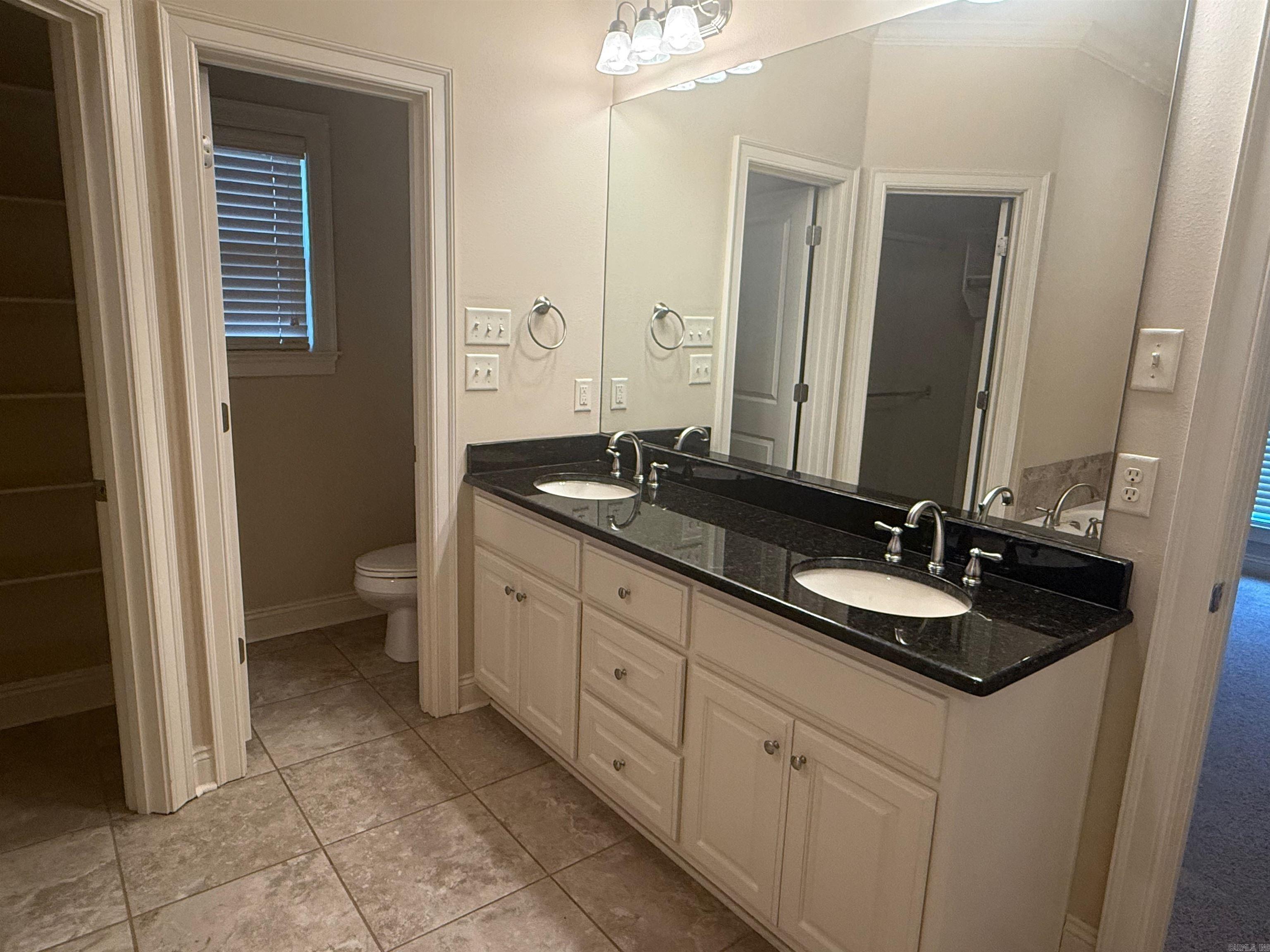 2505 EIGHTEEN  Conway, AR