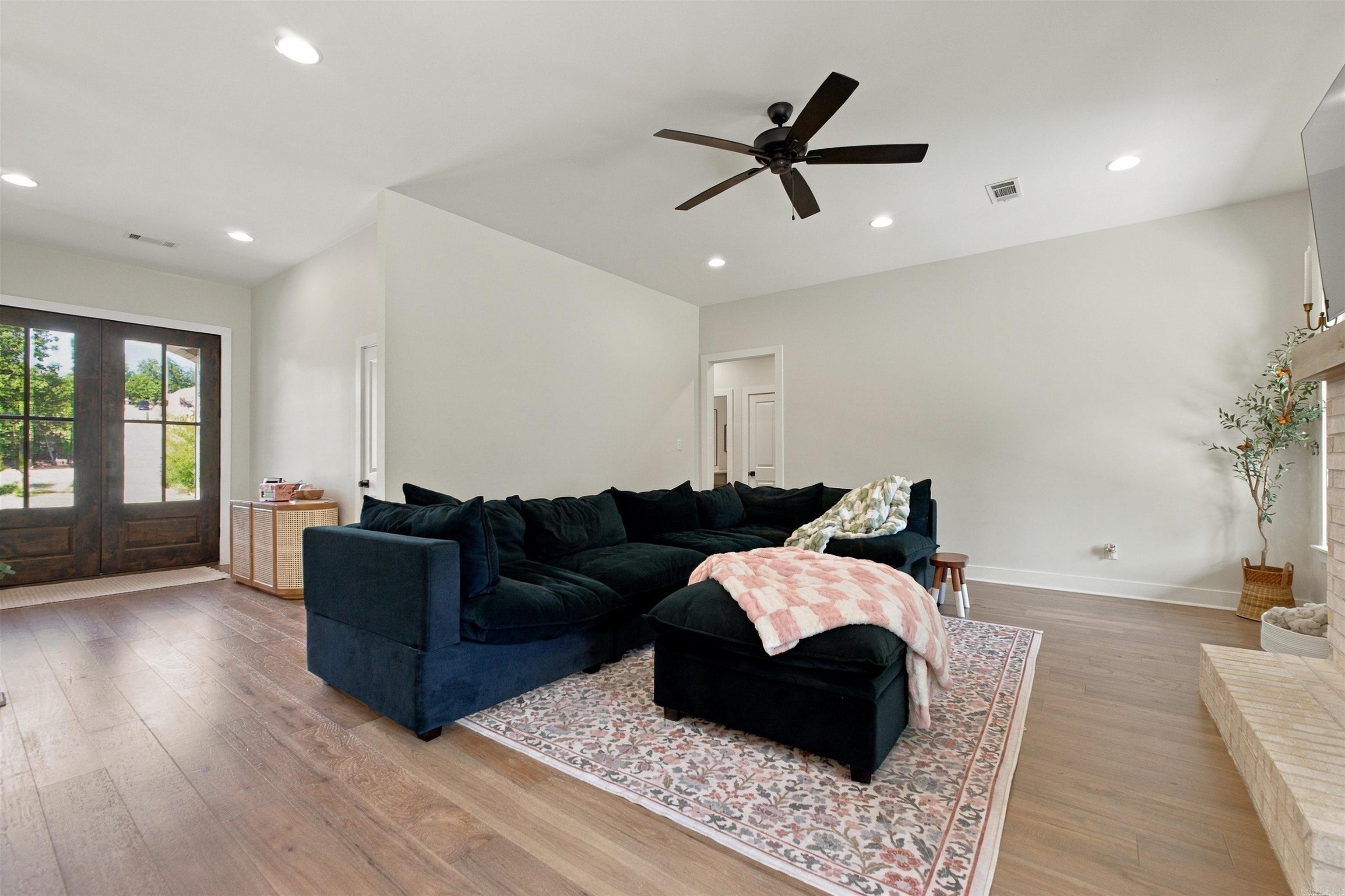646 Glenwood Springs Drive Little Rock, AR 72210