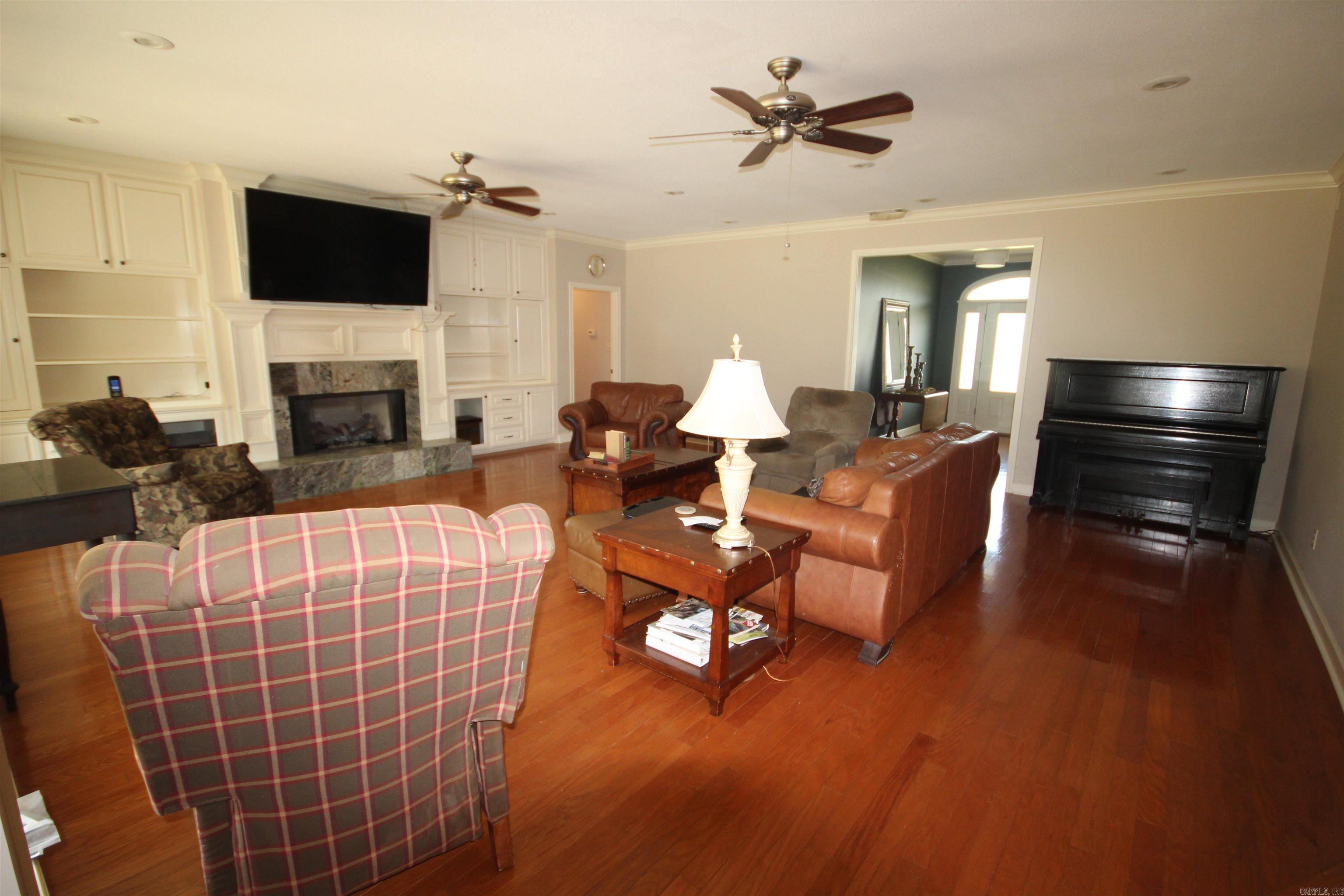 899 Deerwood Ln. Nashville, AR 71852