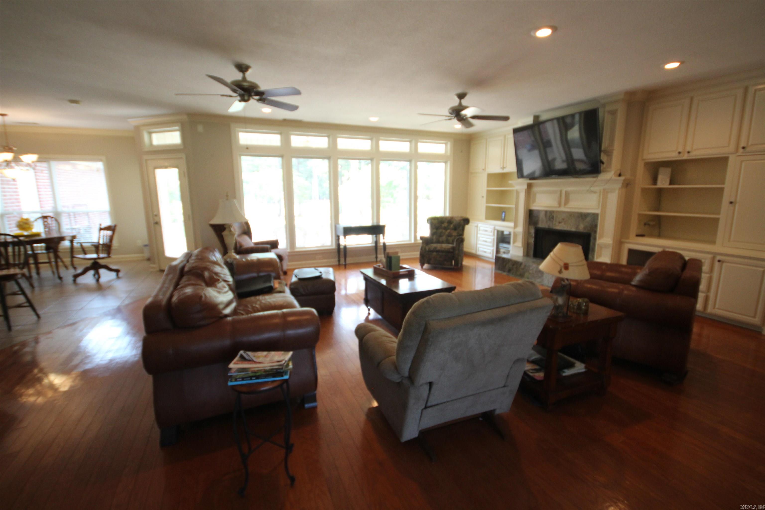 899 Deerwood Ln. Nashville, AR 71852